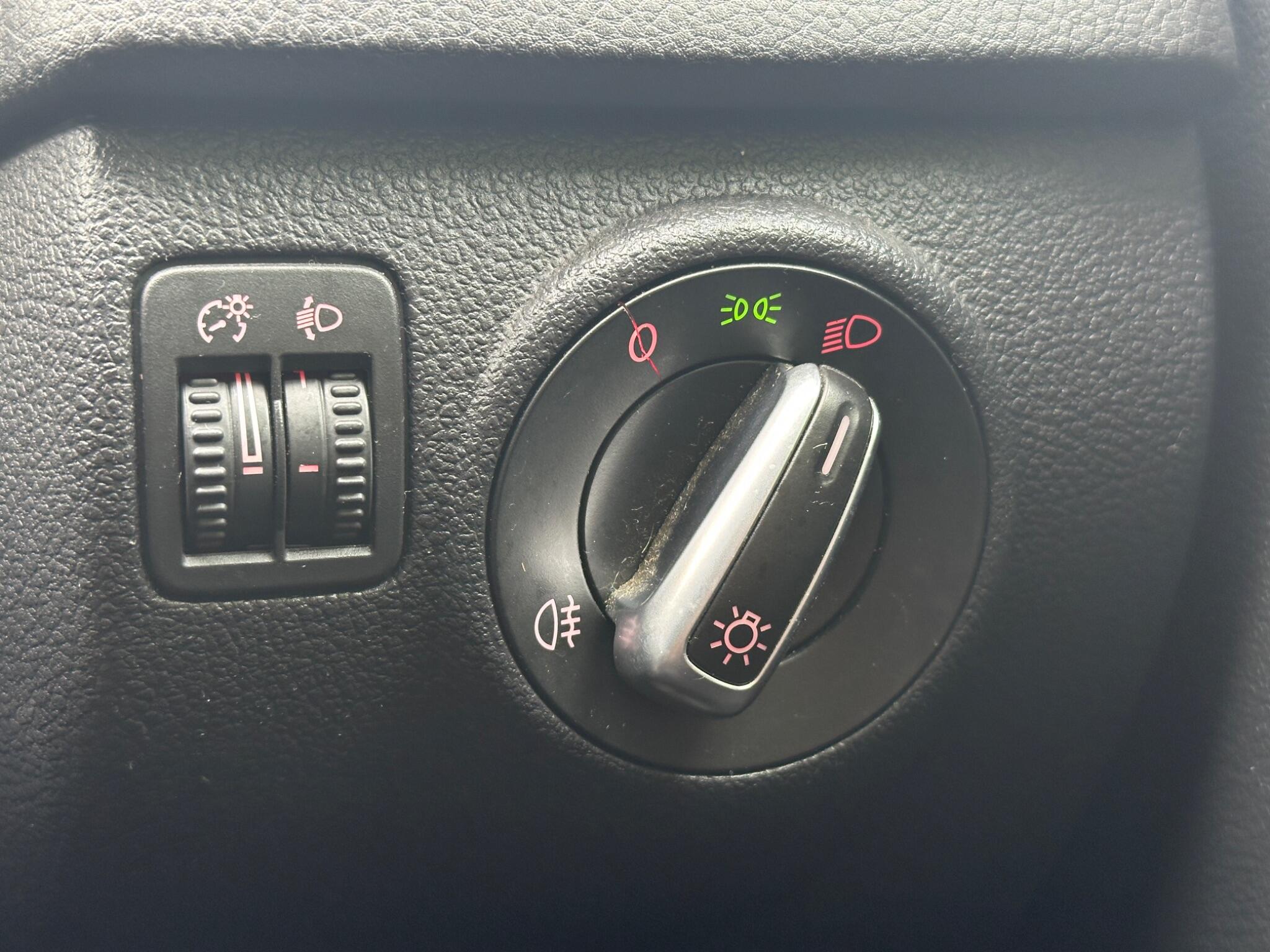 Volkswagen Tiguan view 36