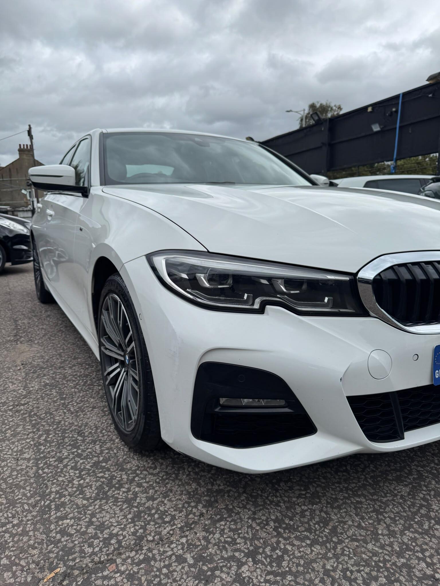 BMW 3 Series view 6
