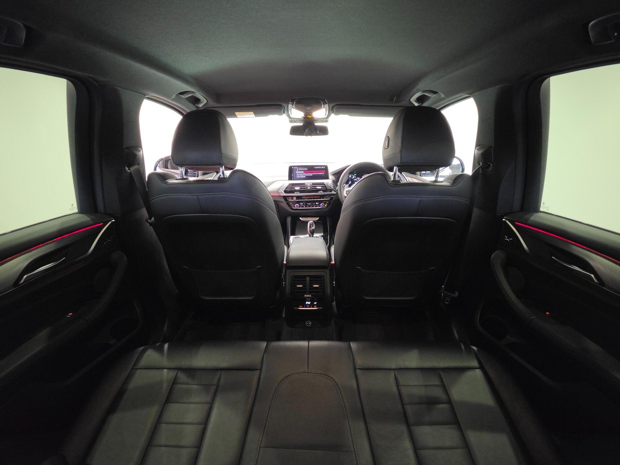 BMW X3 view 23
