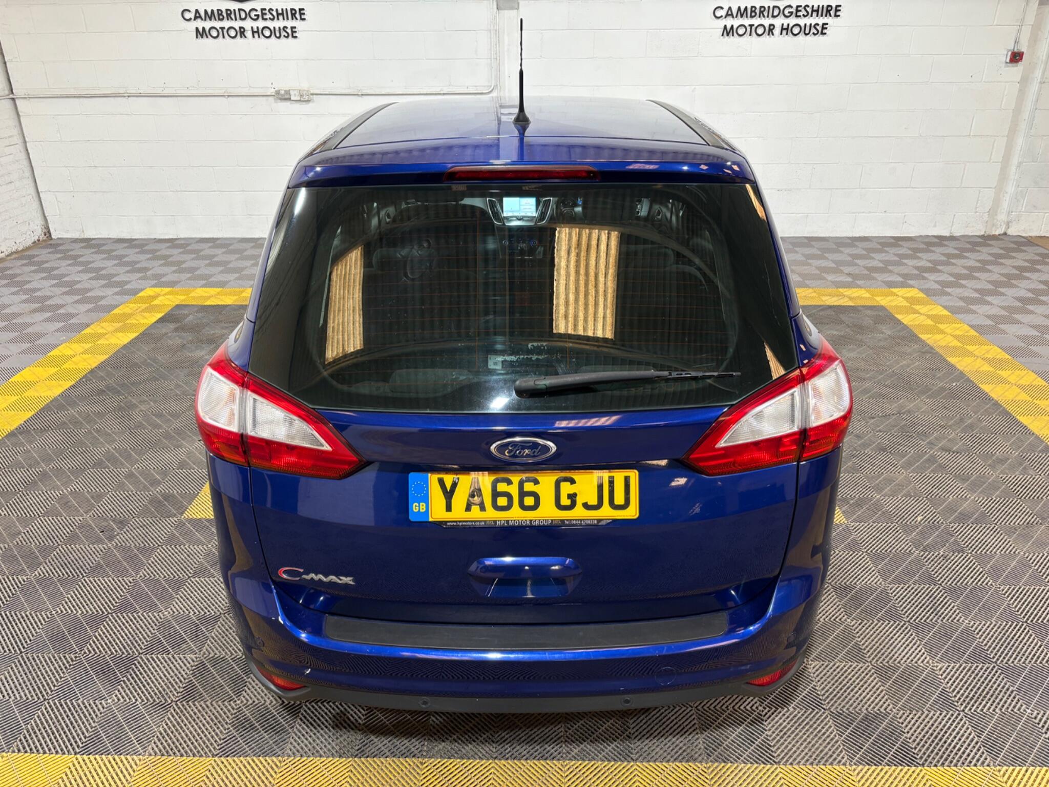 Ford Grand C-Max view 51
