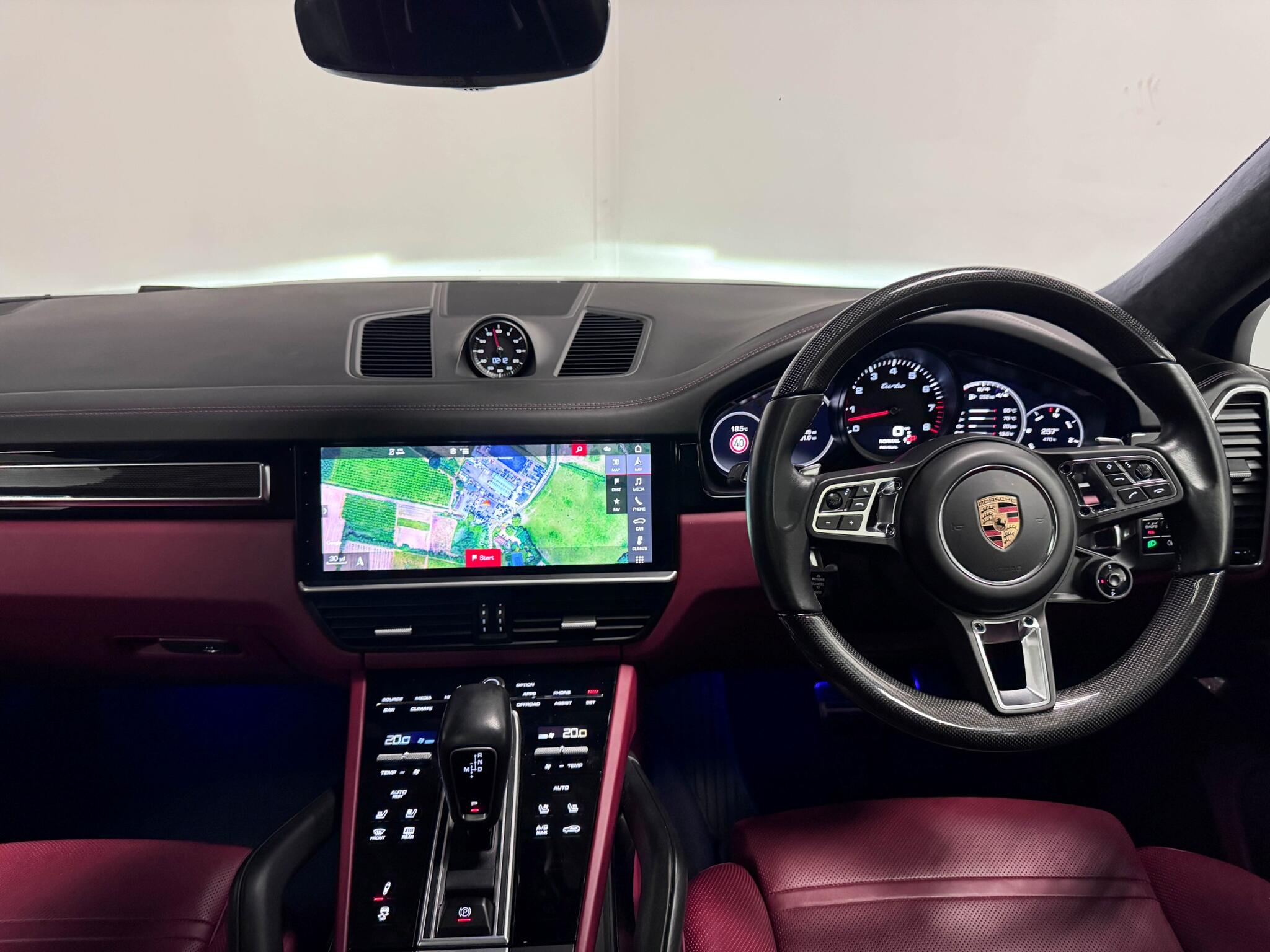 Porsche Cayenne view 34