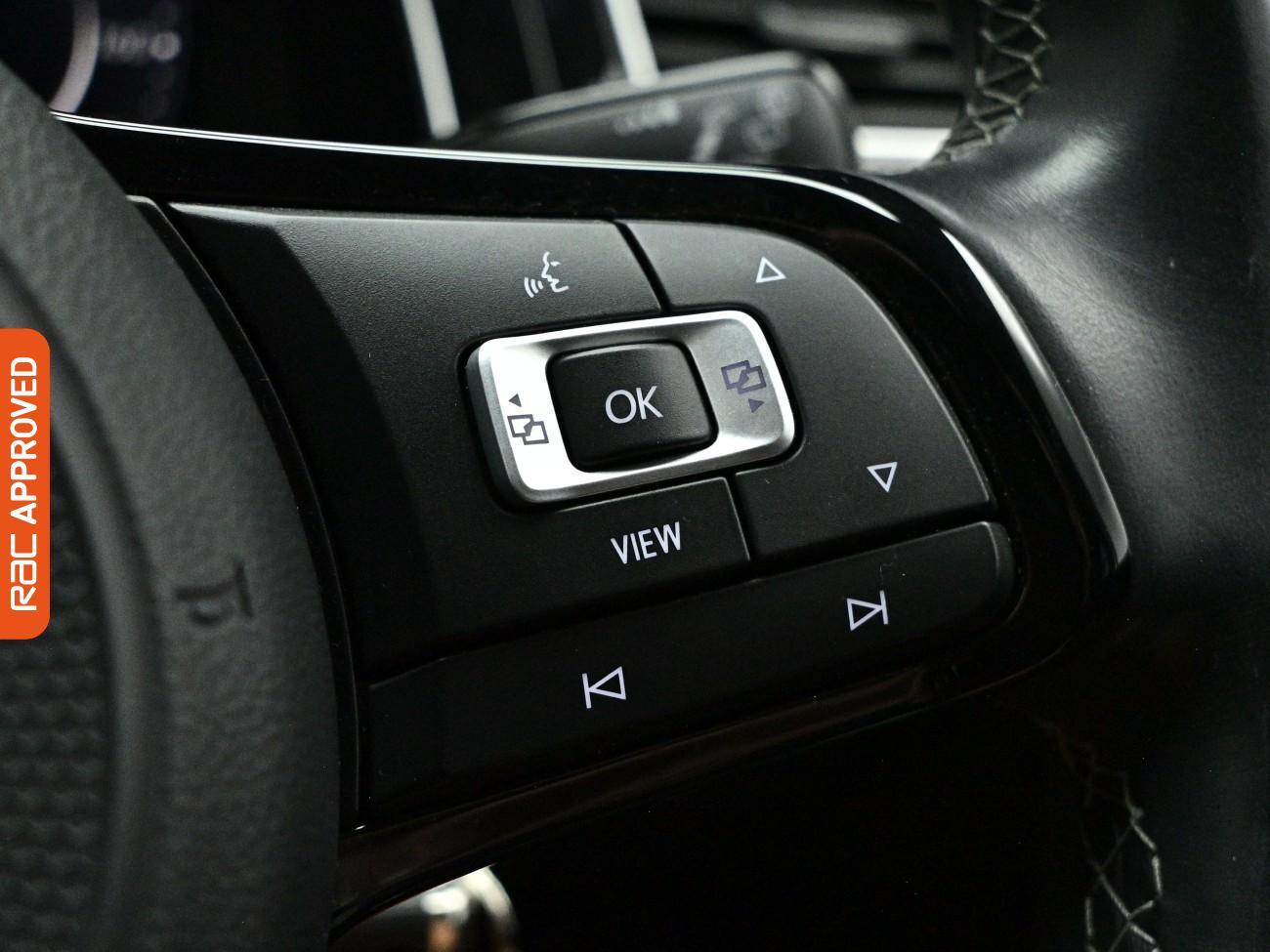 Volkswagen Golf view 26