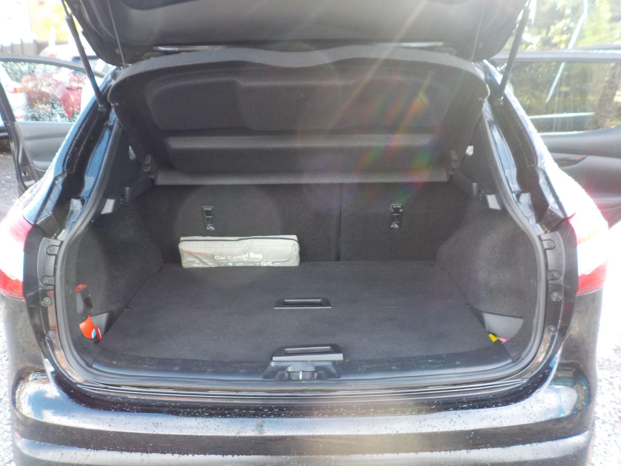 Nissan Qashqai 1.5 dCi Tekna 2WD Euro 6 (s/s) 5dr