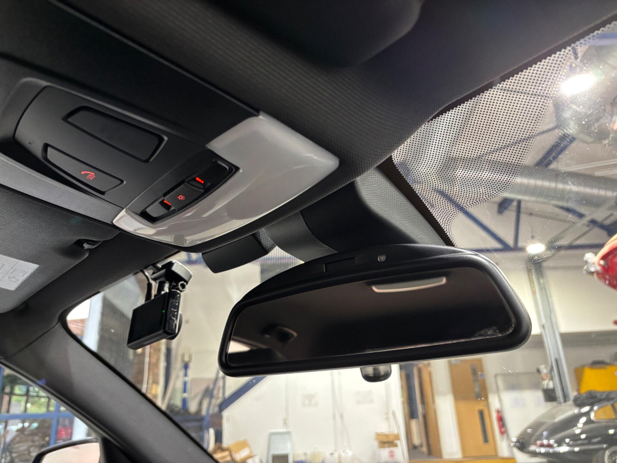 BMW 1 Series view 50