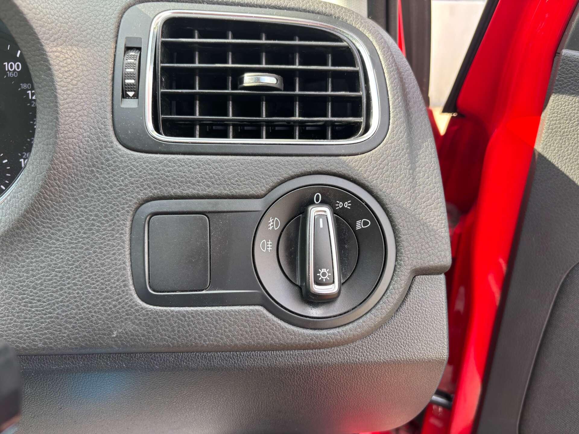 Volkswagen Polo view 43