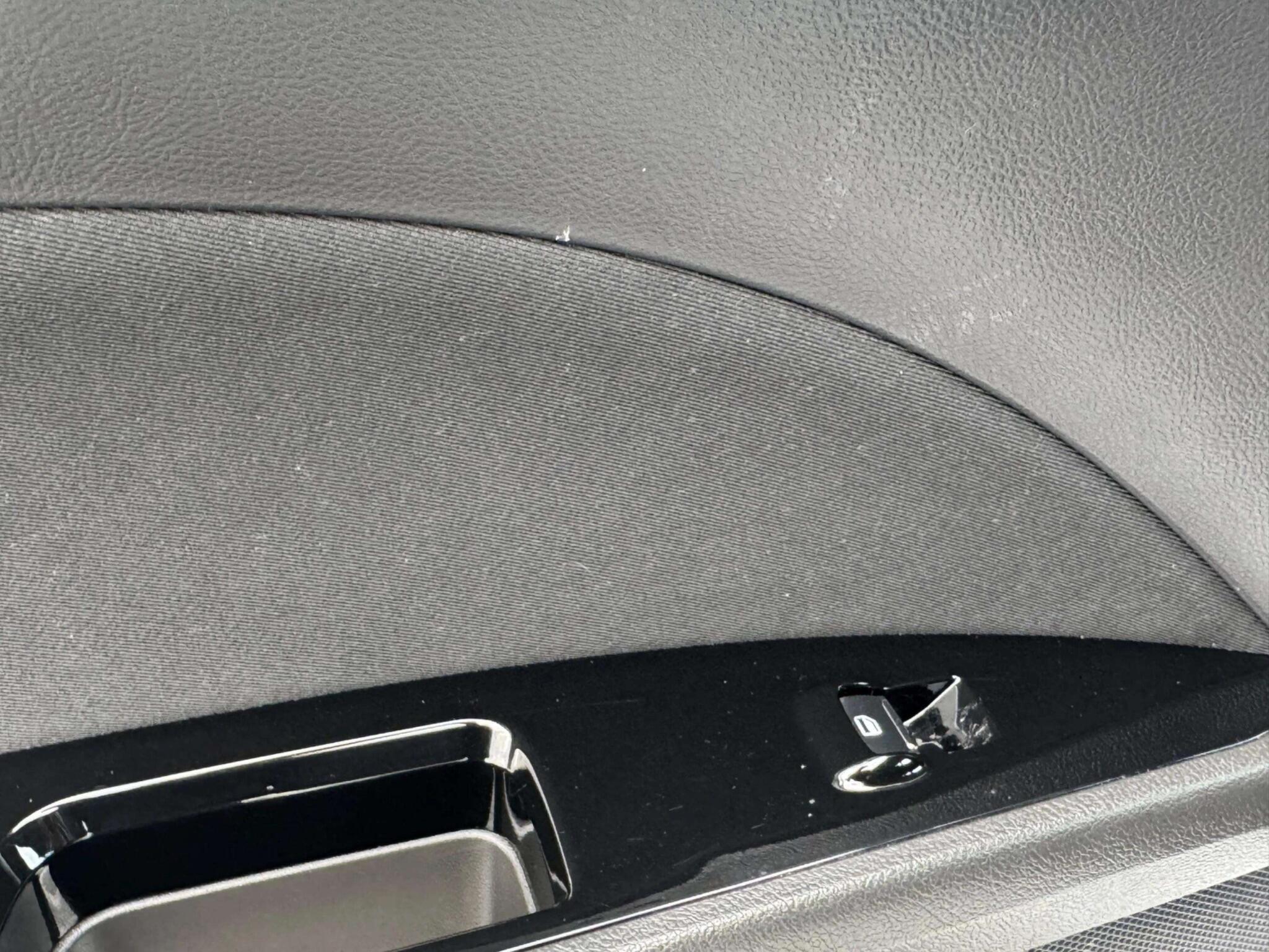 Ford Mondeo view 52