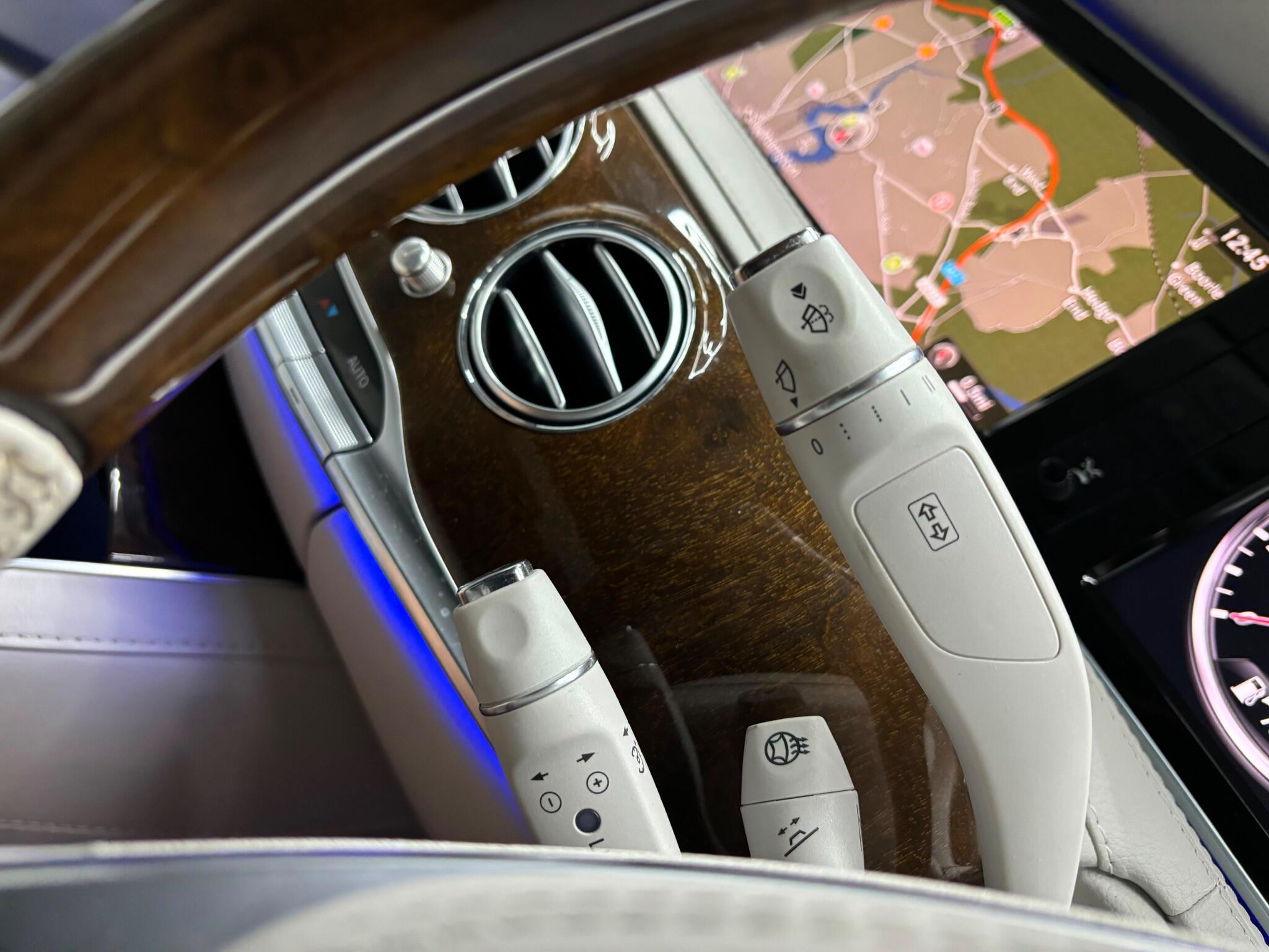 Mercedes-Benz S Class view 34