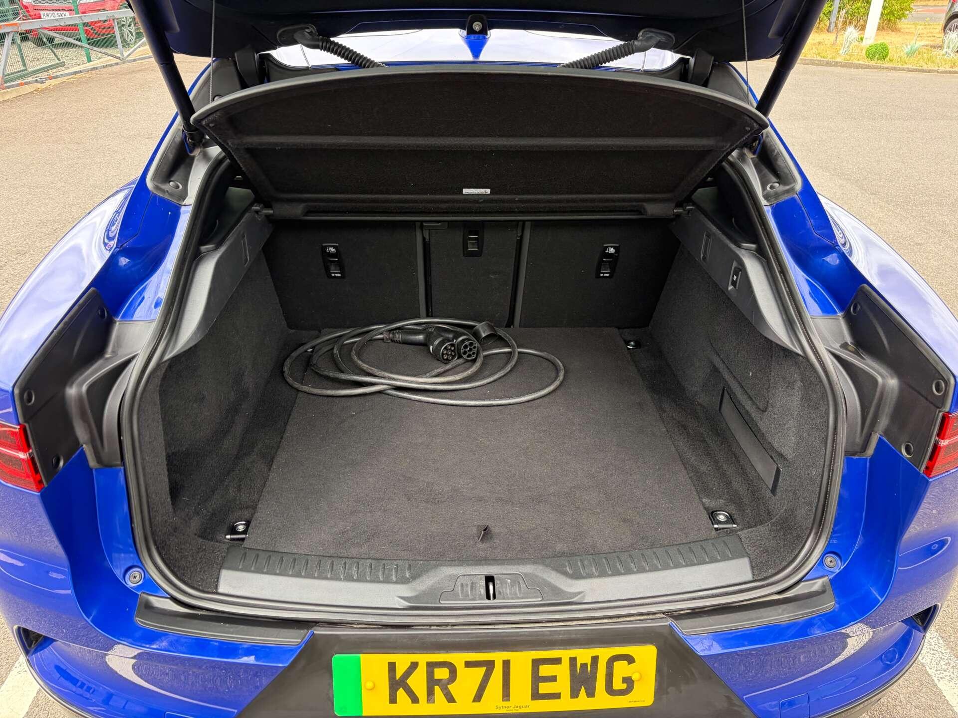 Jaguar I-Pace view 25