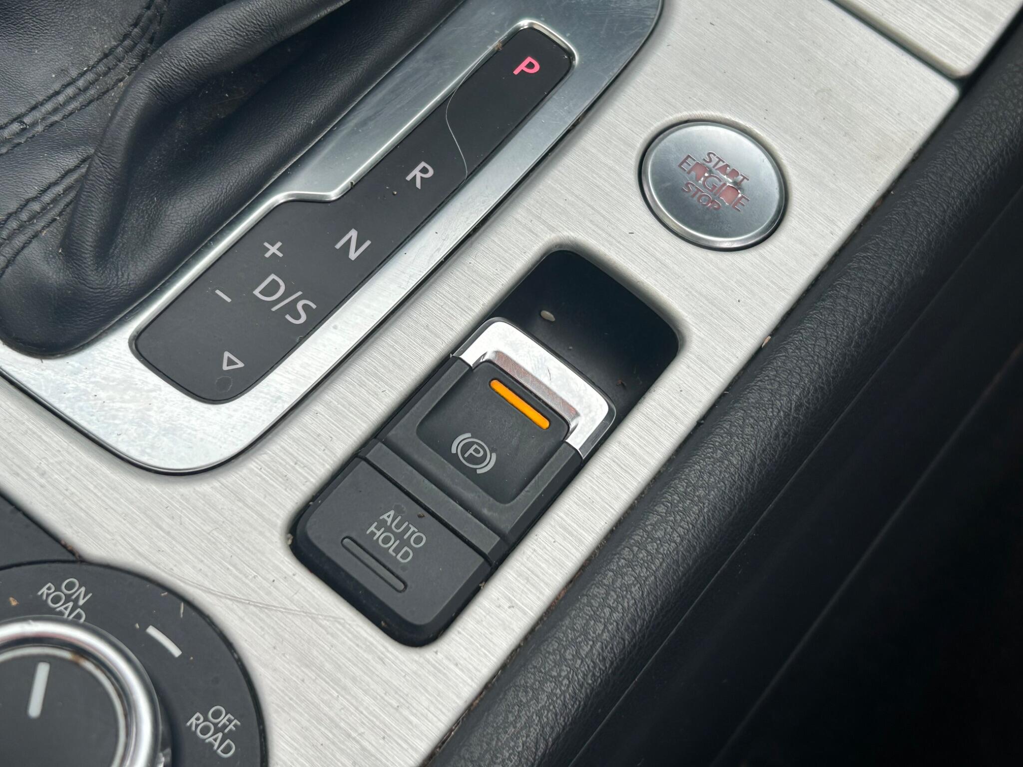 Volkswagen Touareg view 41