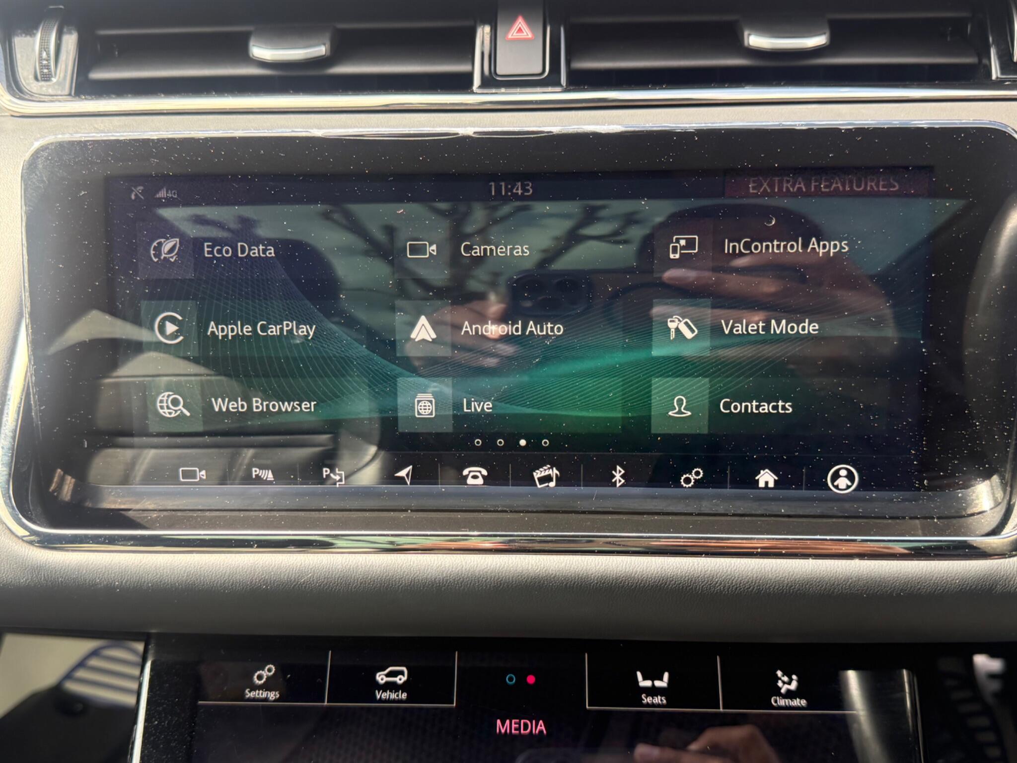 Land Rover Range Rover Evoque view 25