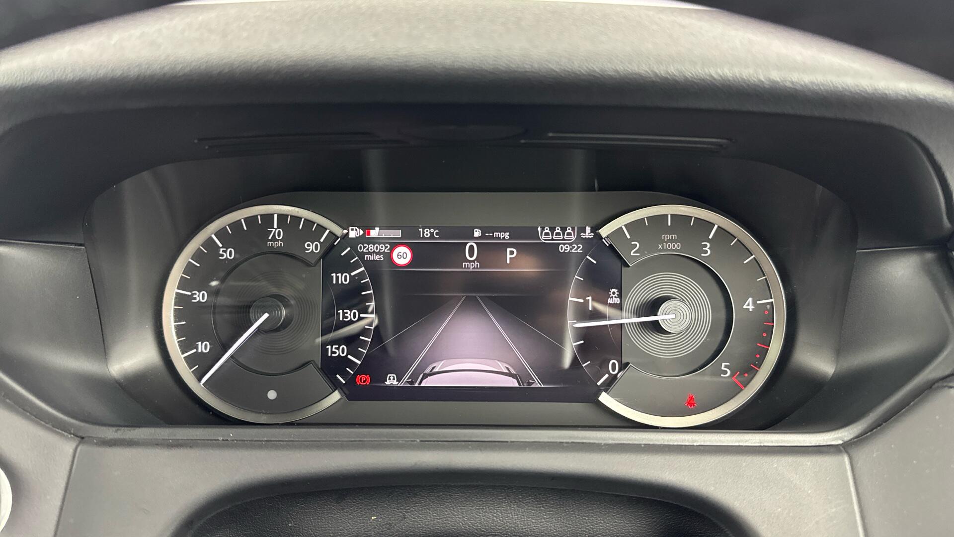 Land Rover Range Rover Velar view 13
