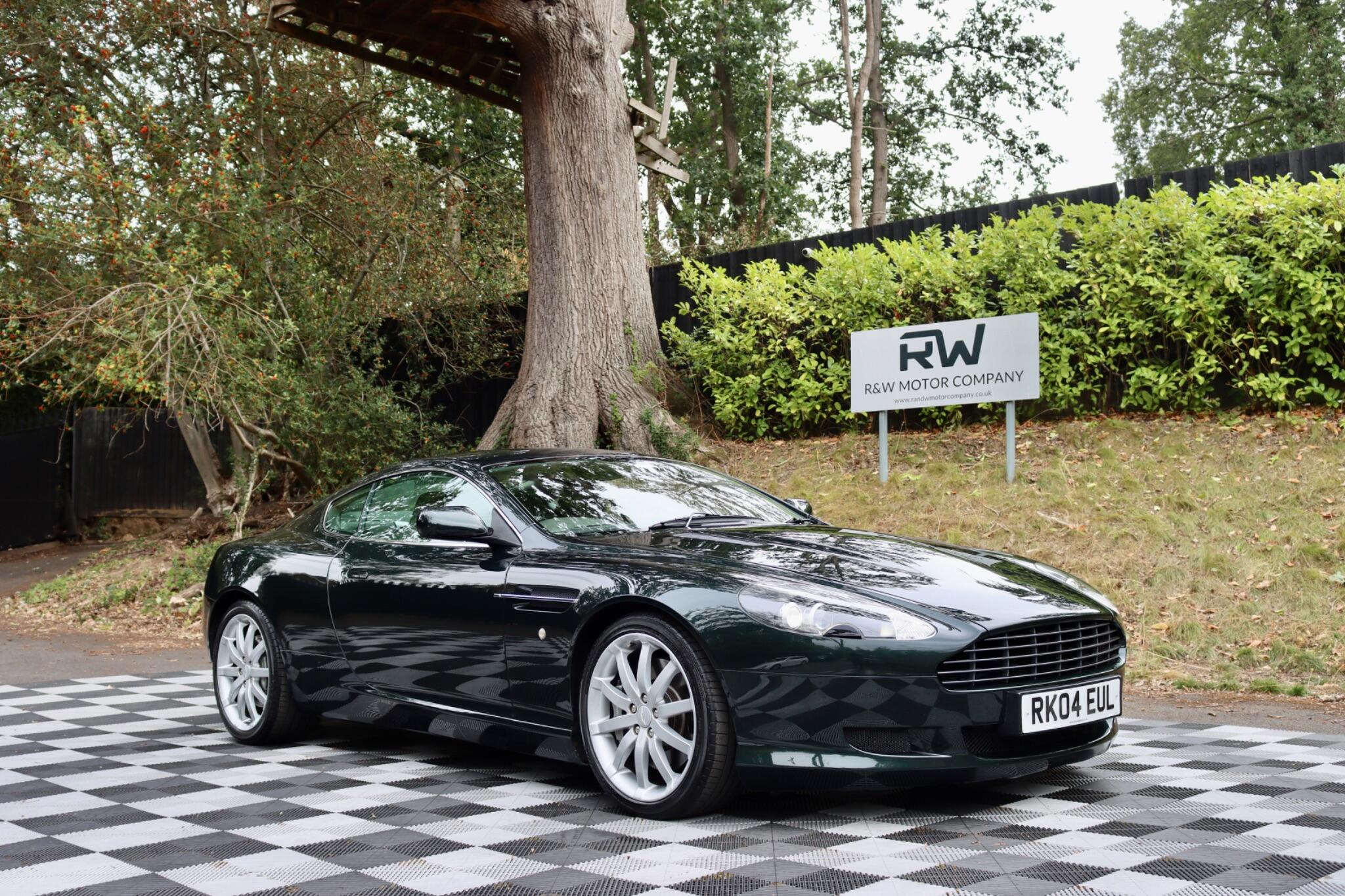 Aston Martin DB9 view 13