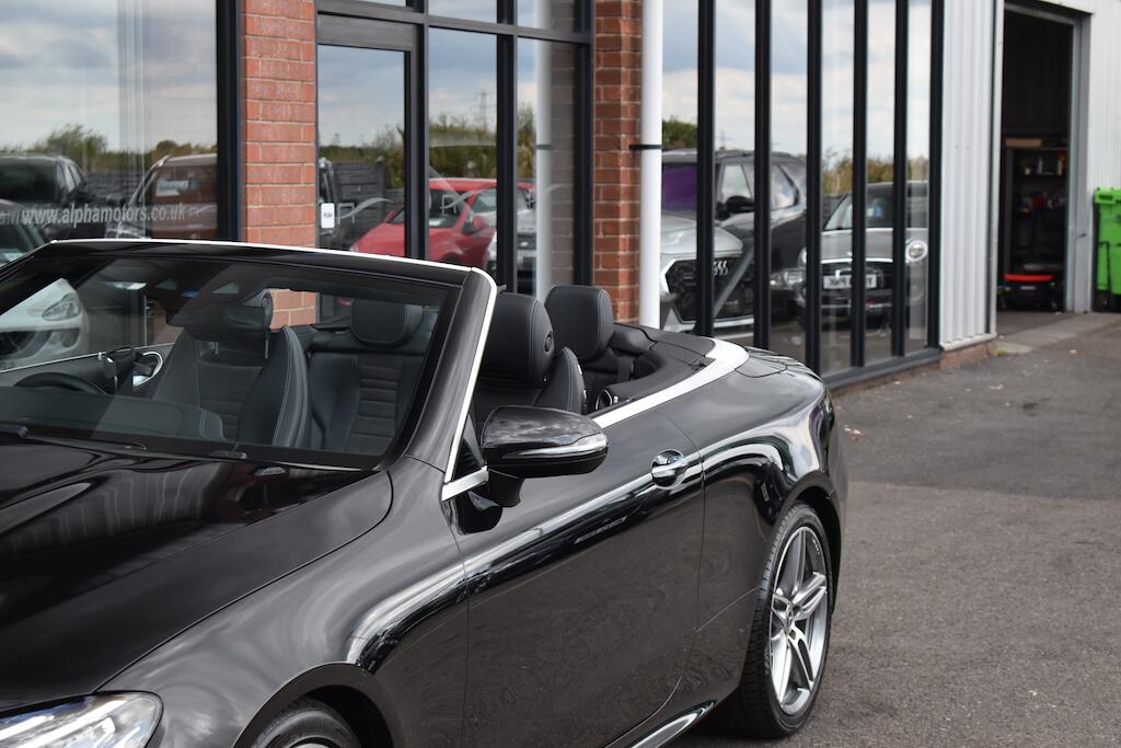 Mercedes-Benz E Class view 27