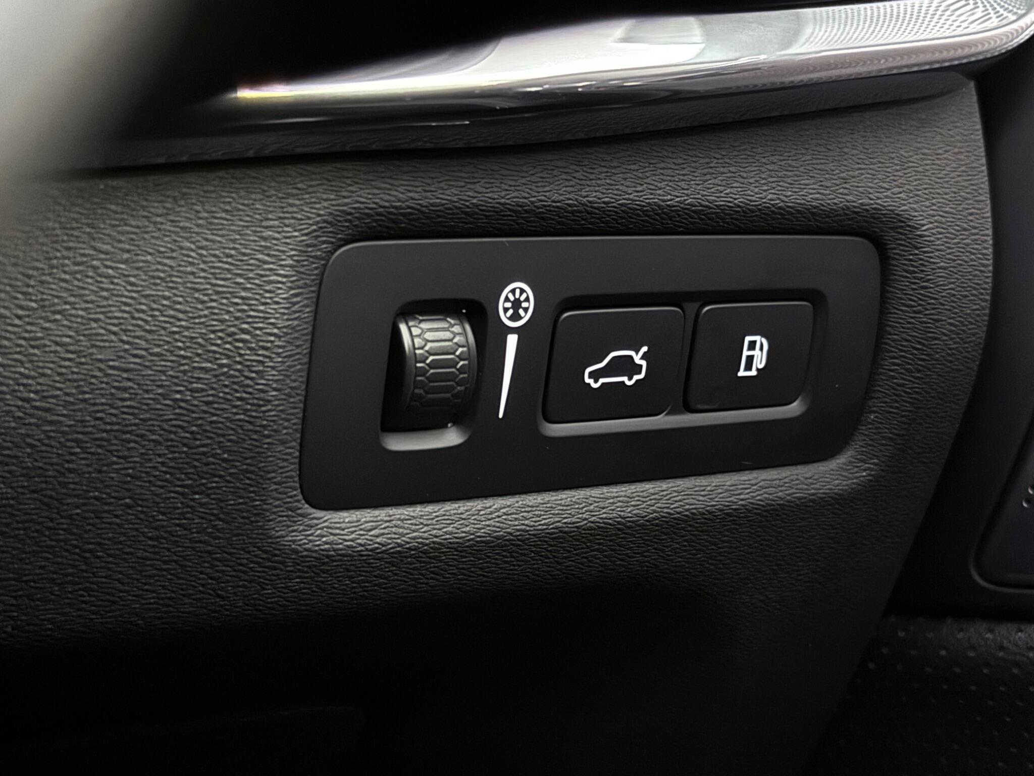 Volvo S90 view 21
