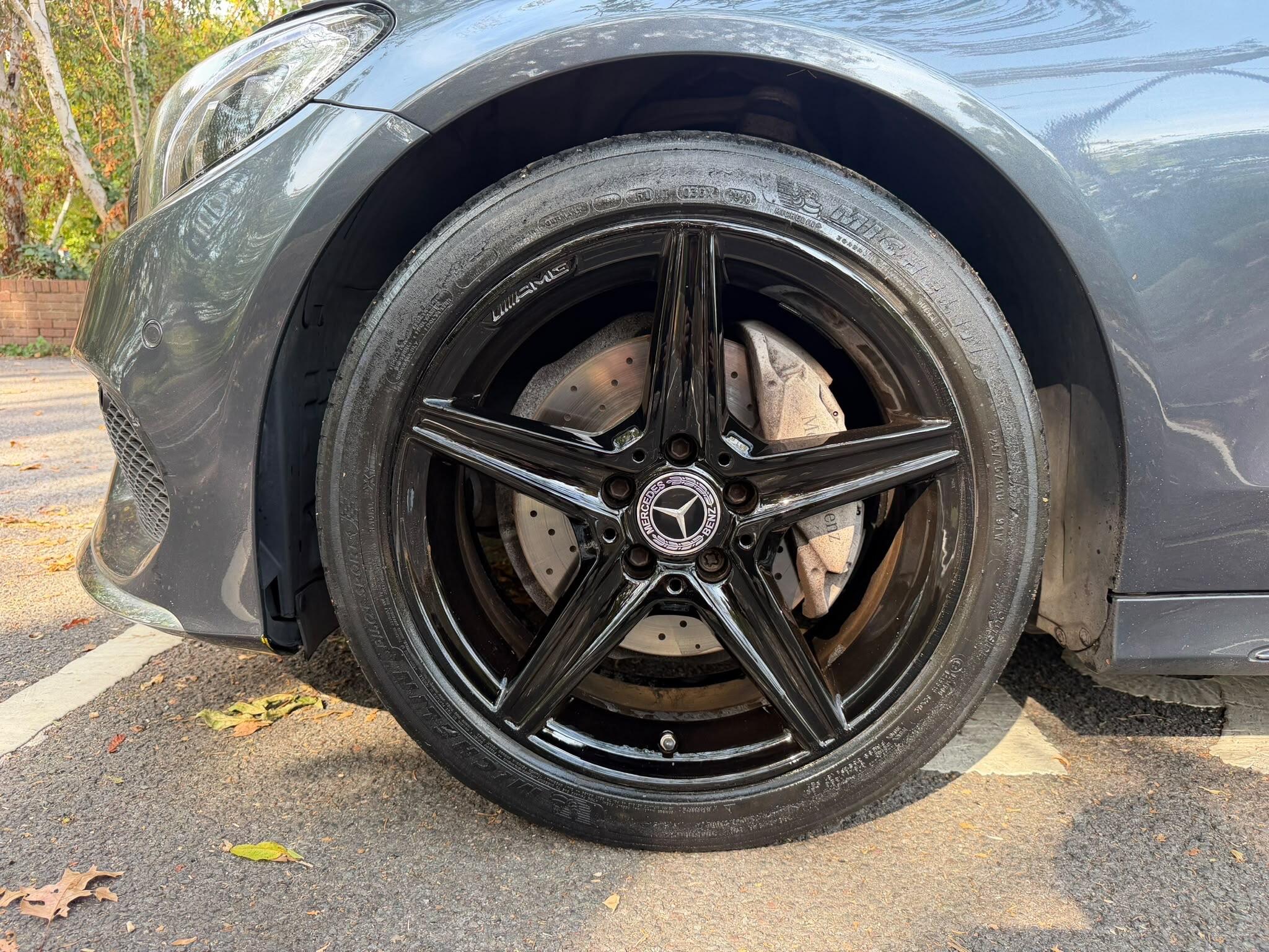 Mercedes-Benz C-Class view 28