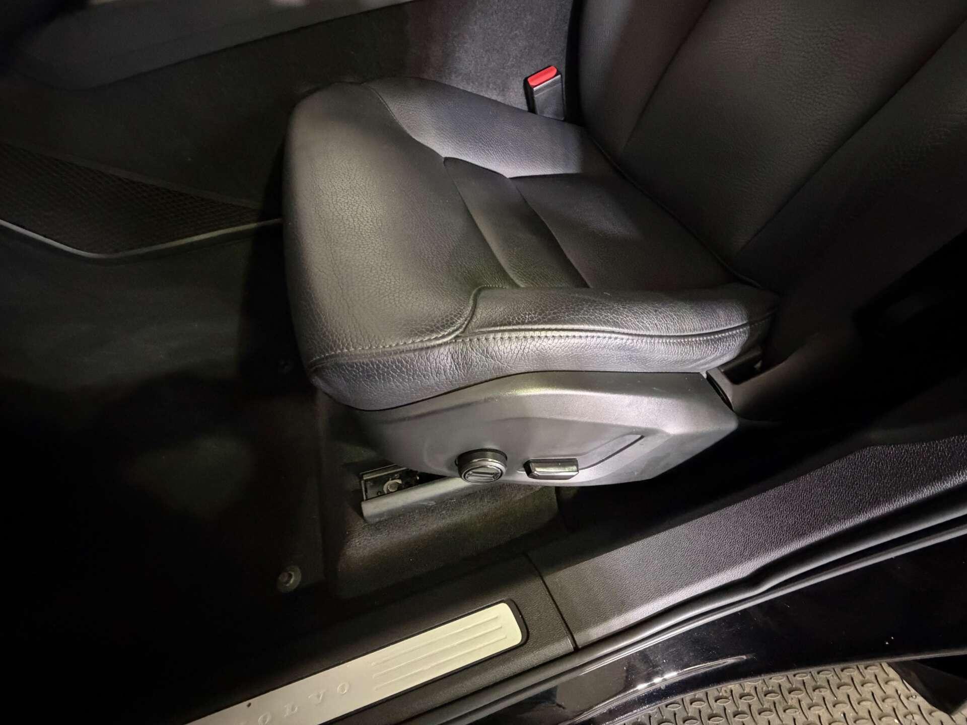 Volvo XC60 view 73