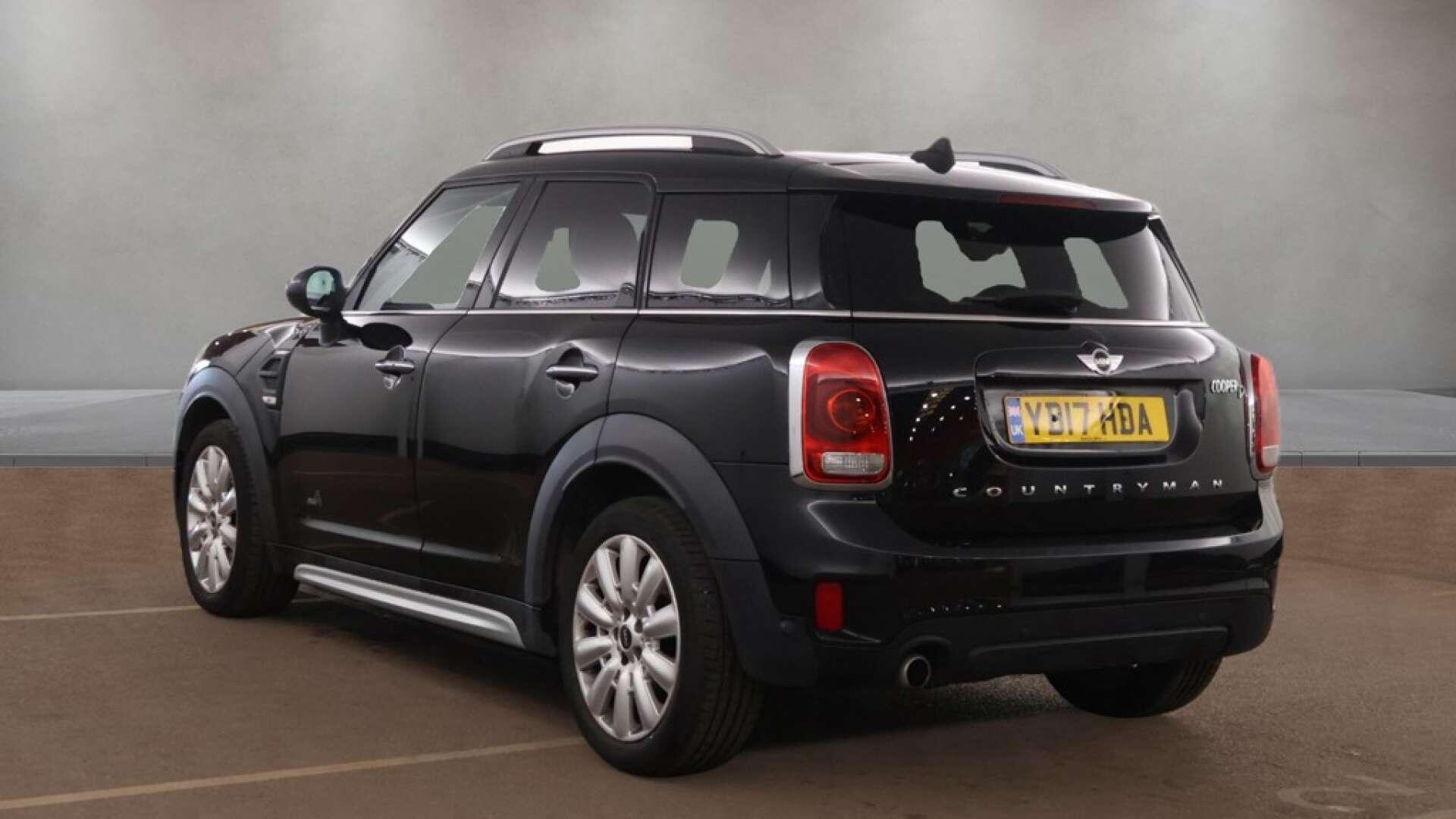 Mini Countryman view 8