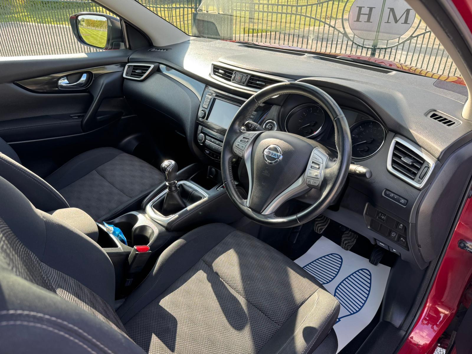 2014 Nissan Qashqai image 16