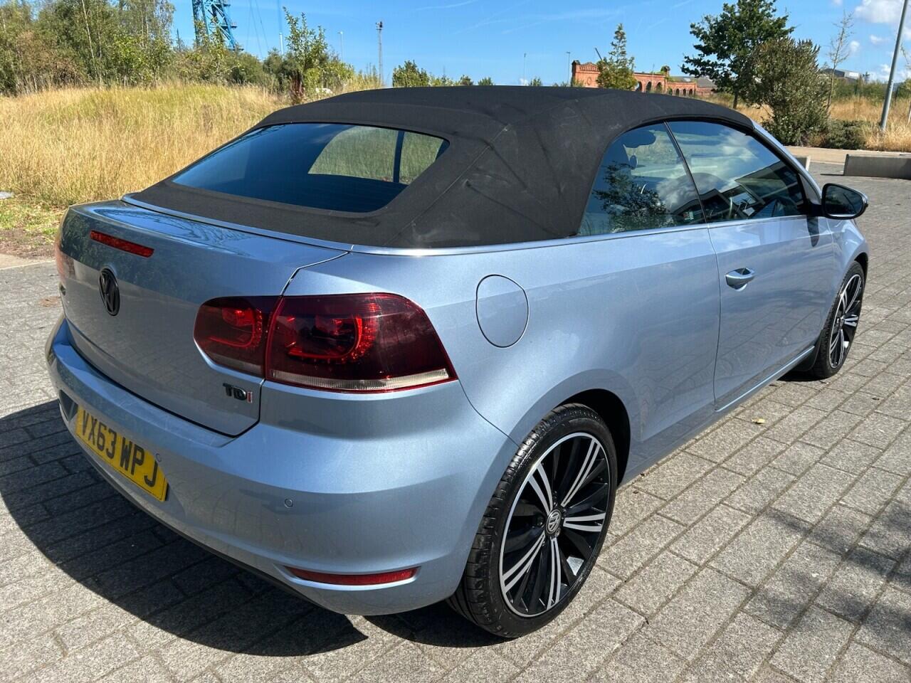 Volkswagen Golf view 19
