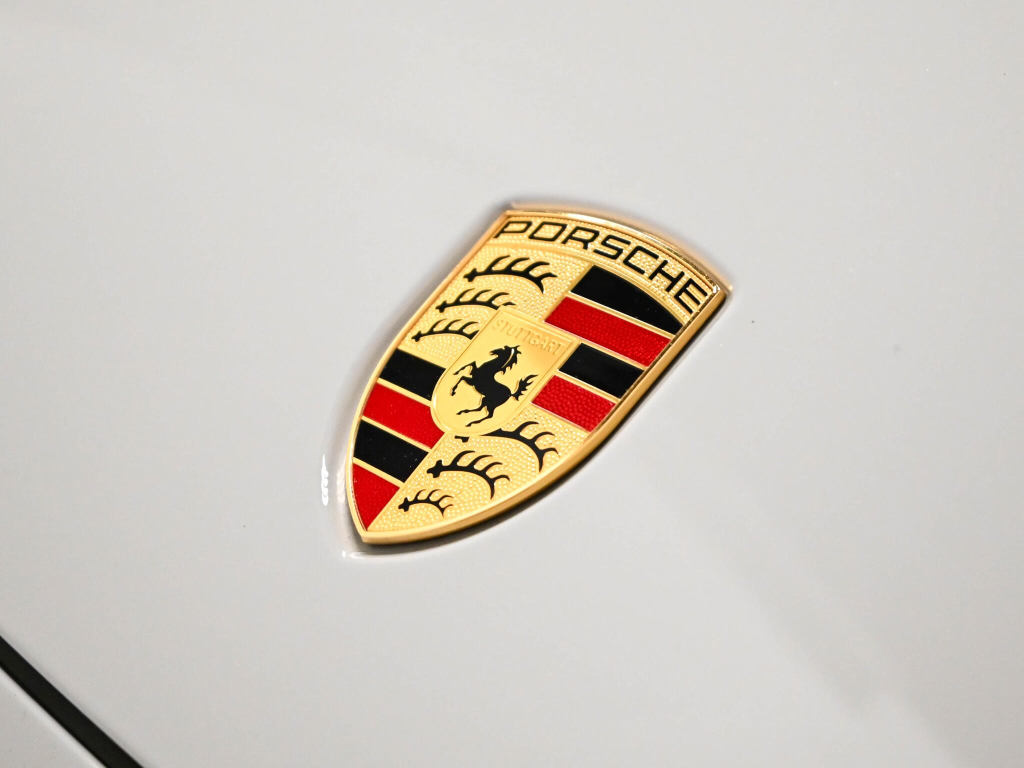 Porsche Cayenne view 7