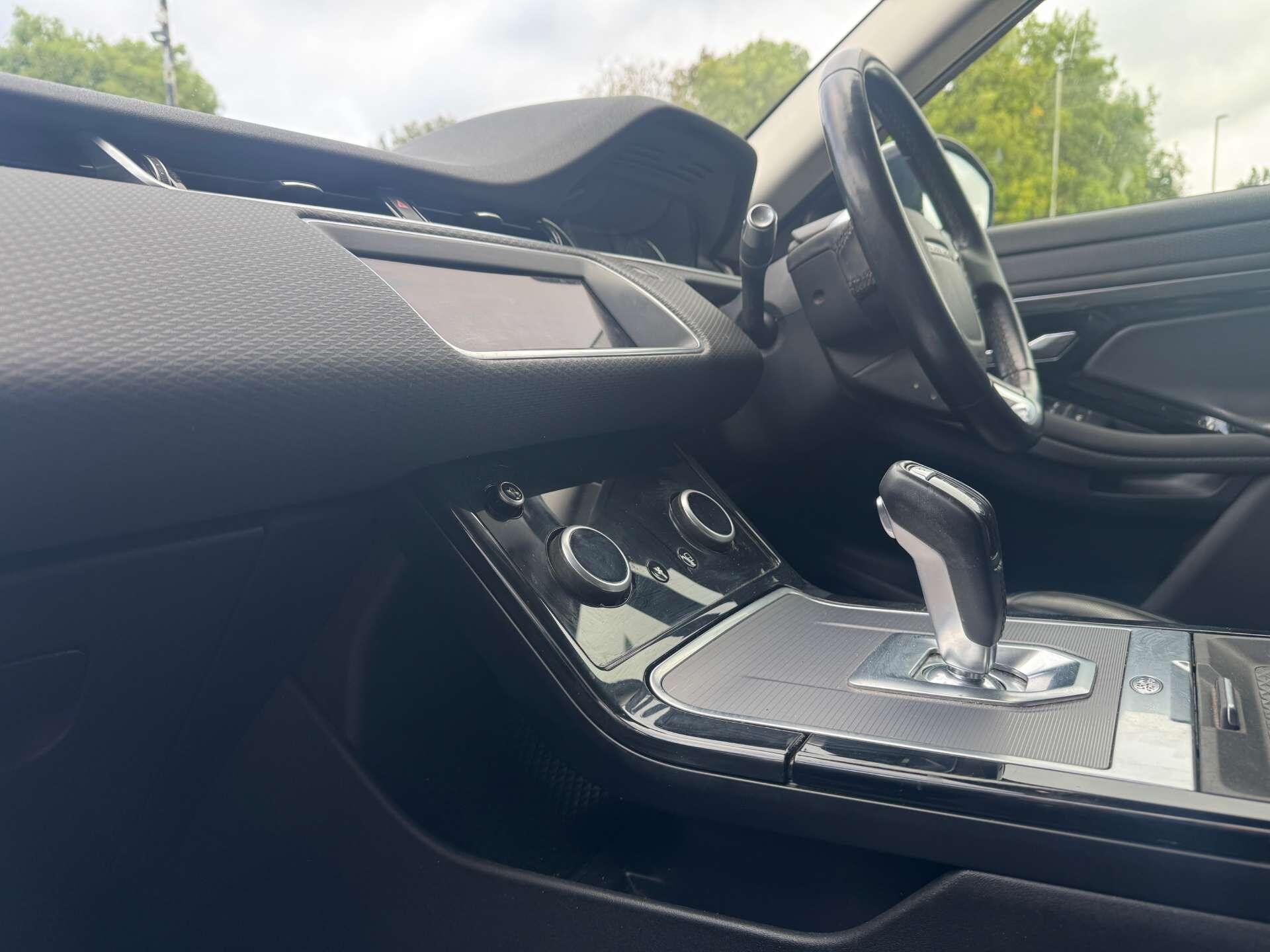 Land Rover Range Rover Evoque view 23