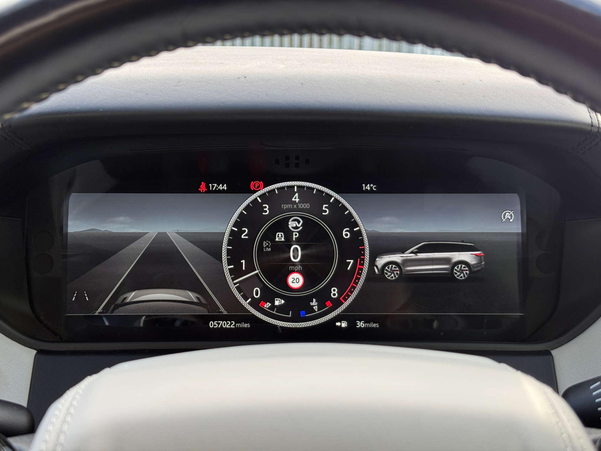 Land Rover Range Rover Velar view 51