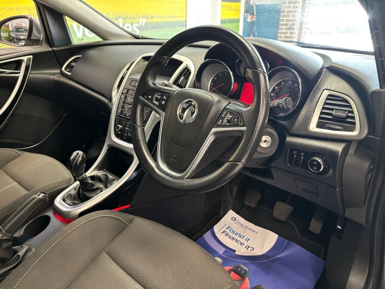 Vauxhall Astra view 13