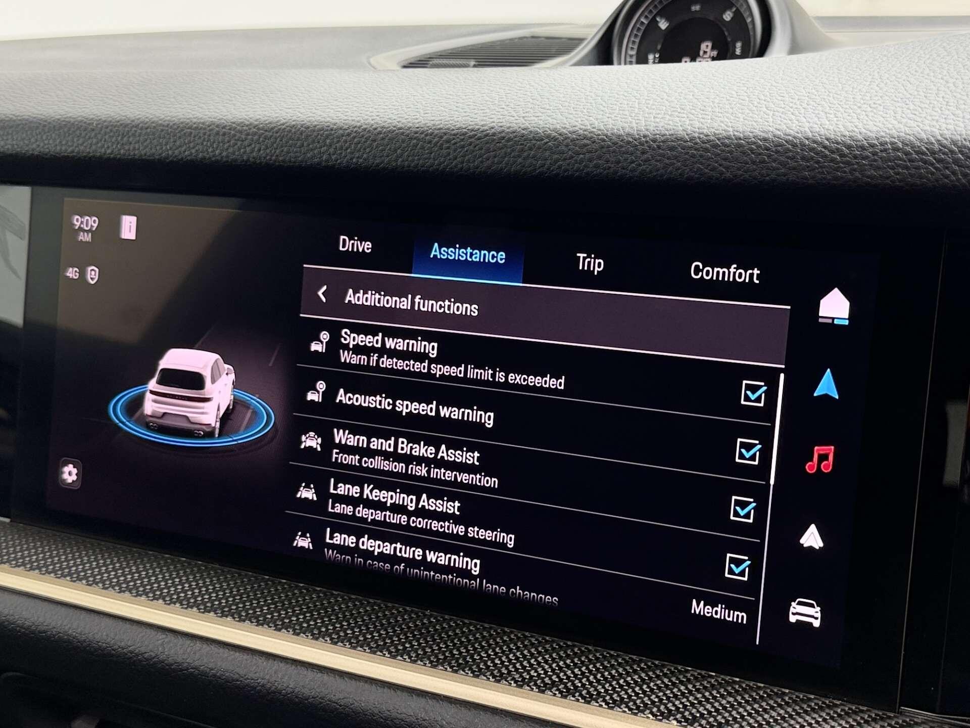 Porsche Cayenne view 54