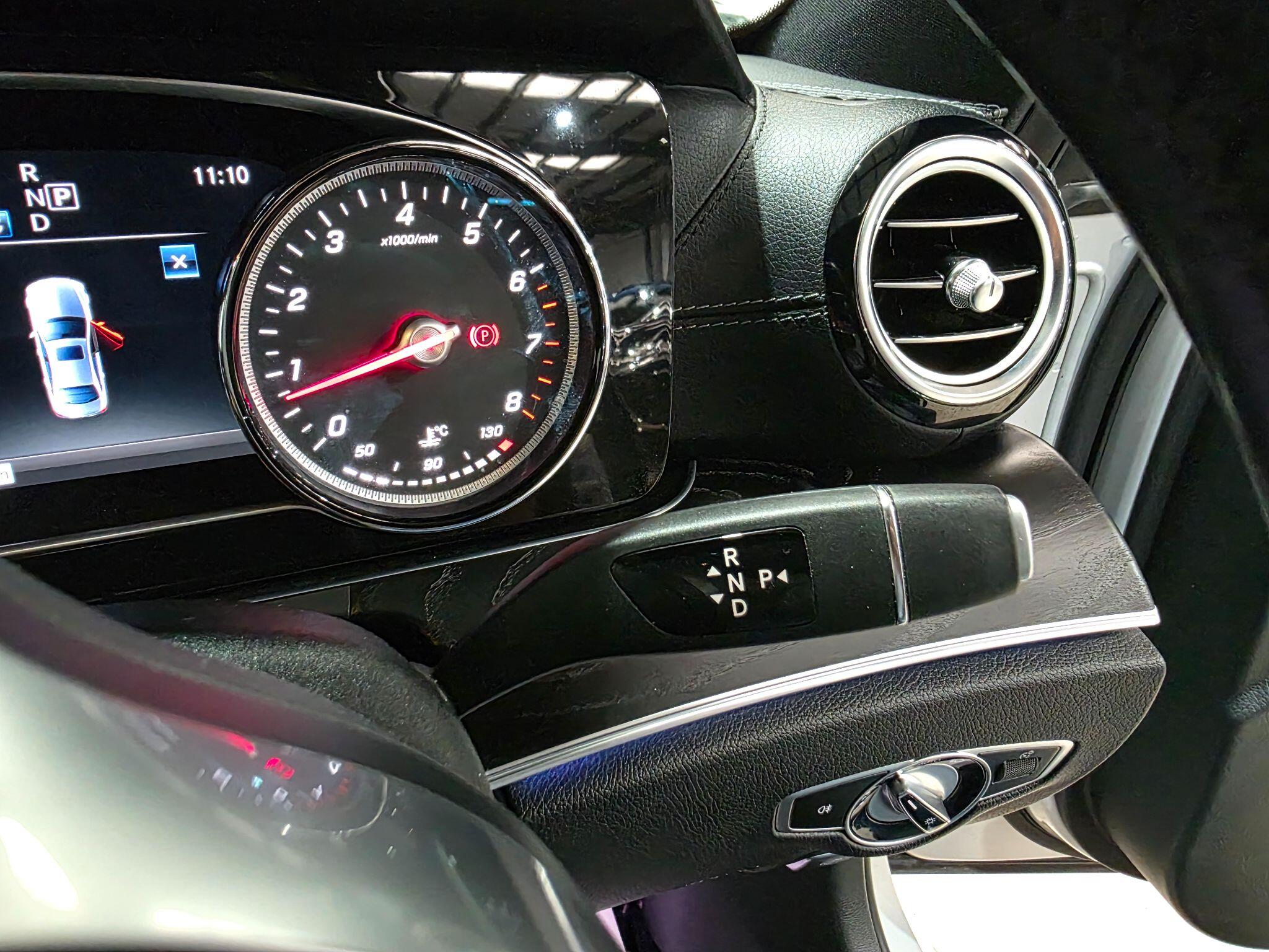 Mercedes-Benz E-Class view 21
