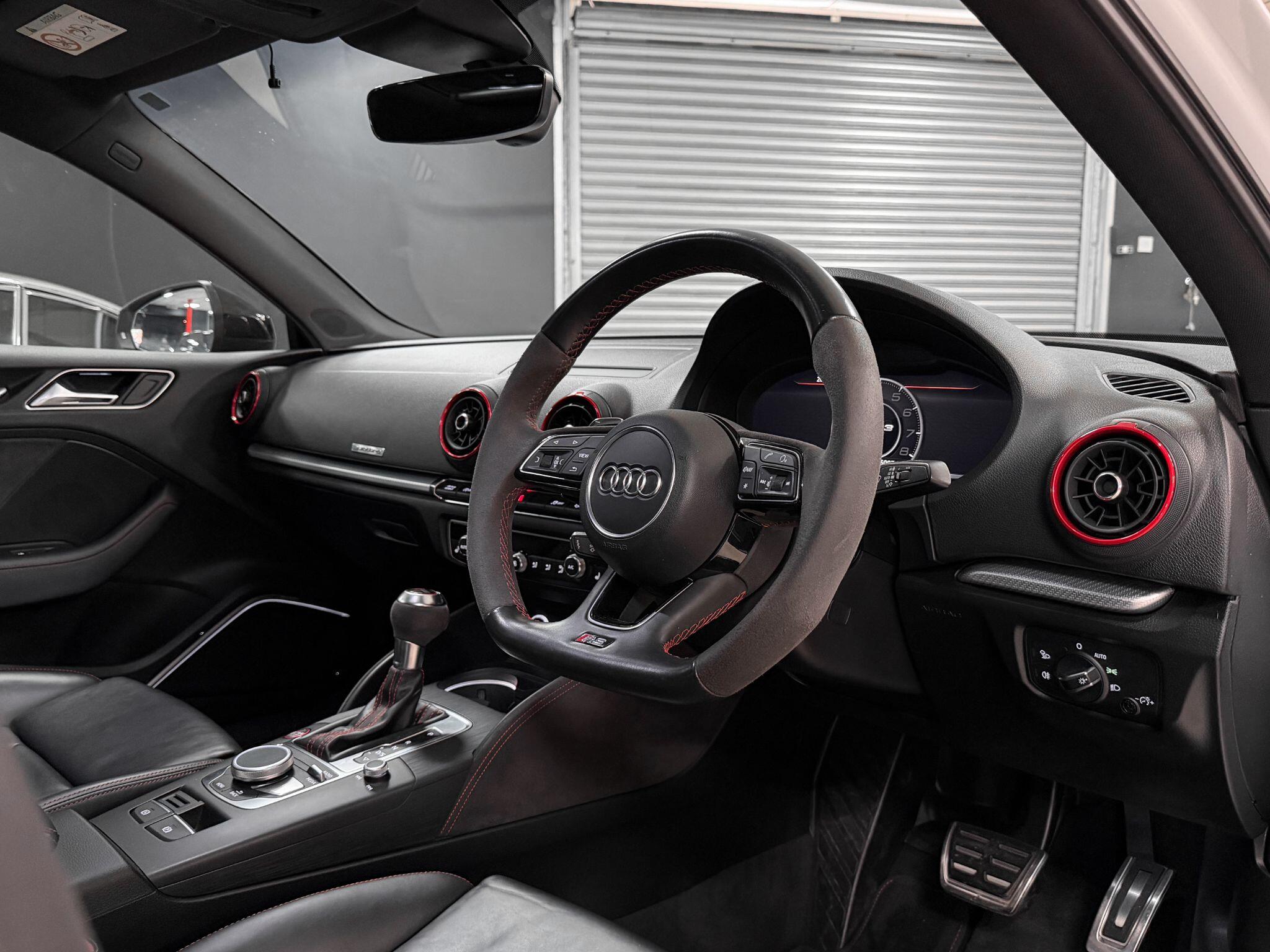 Audi RS3 view 24