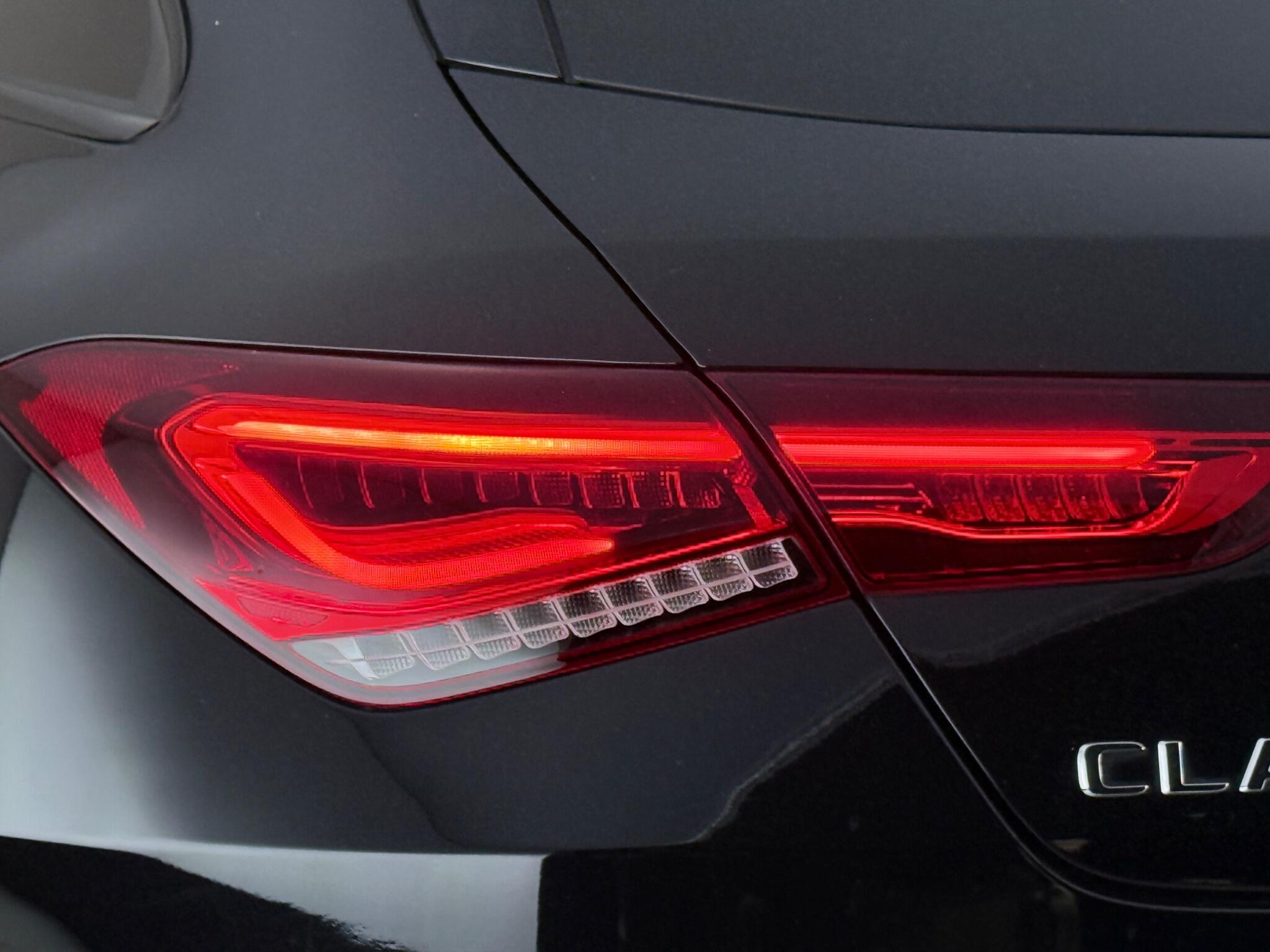Mercedes-Benz Cla view 12