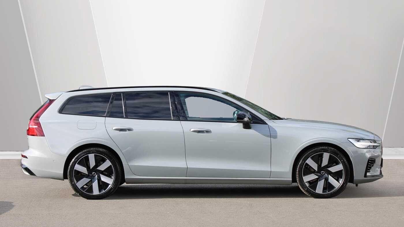 Volvo V60 view 3
