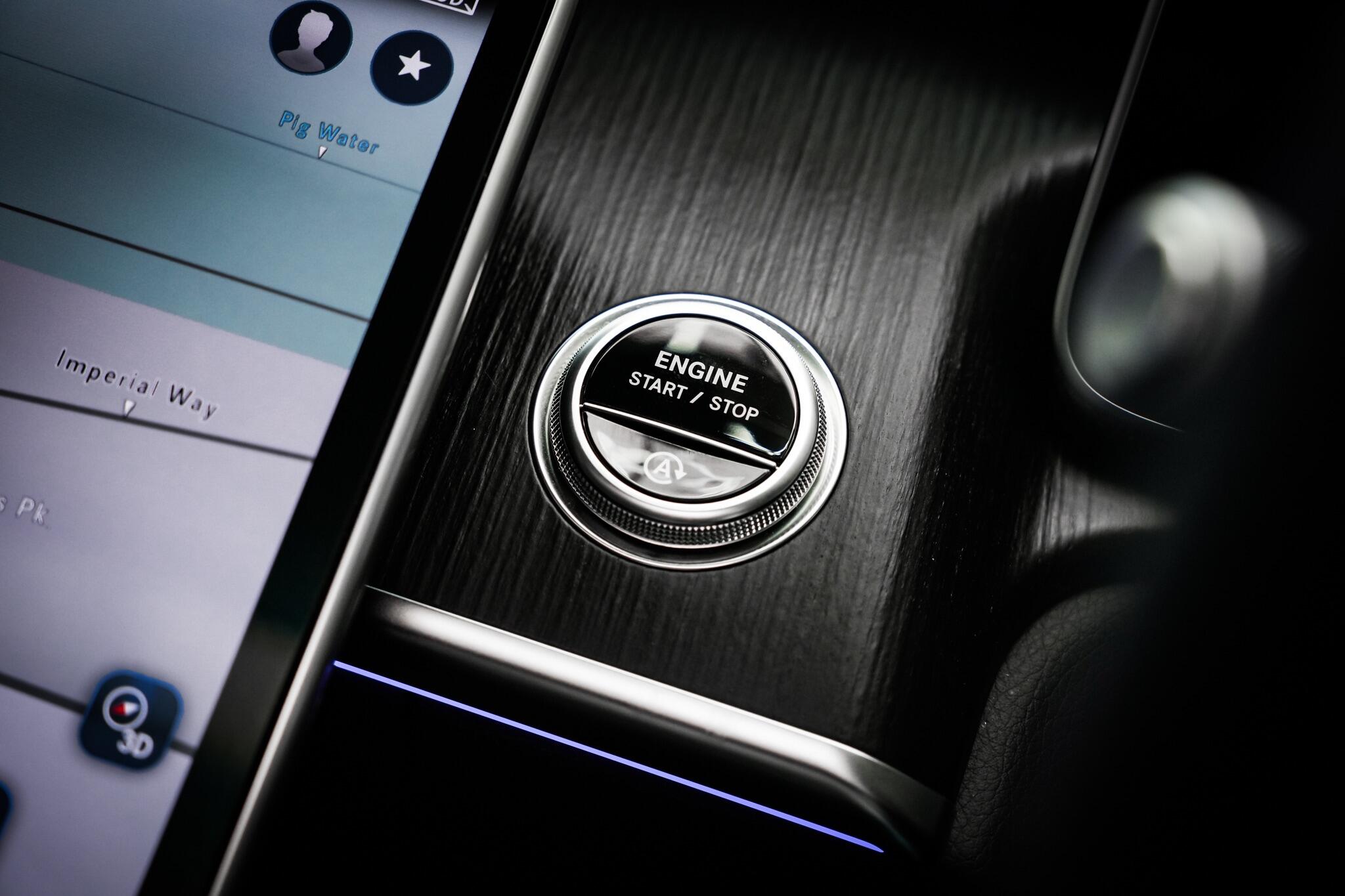 Mercedes-Benz S-Class view 46
