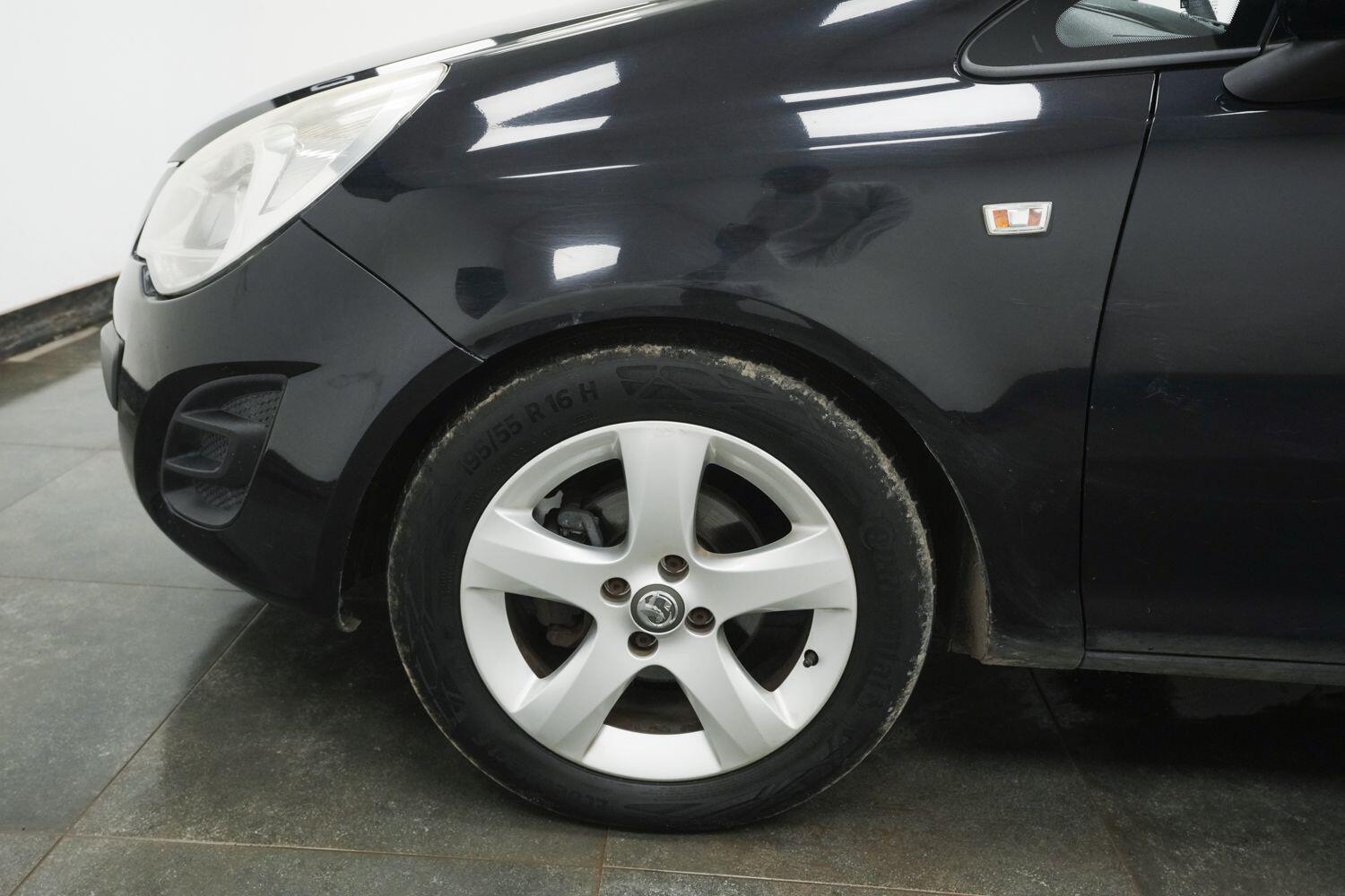 Vauxhall Corsa view 5