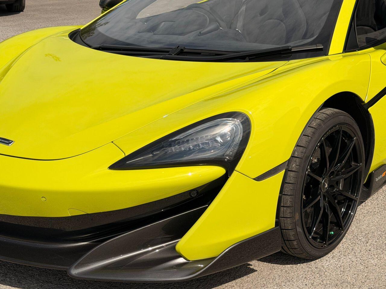 McLaren 600LT view 17