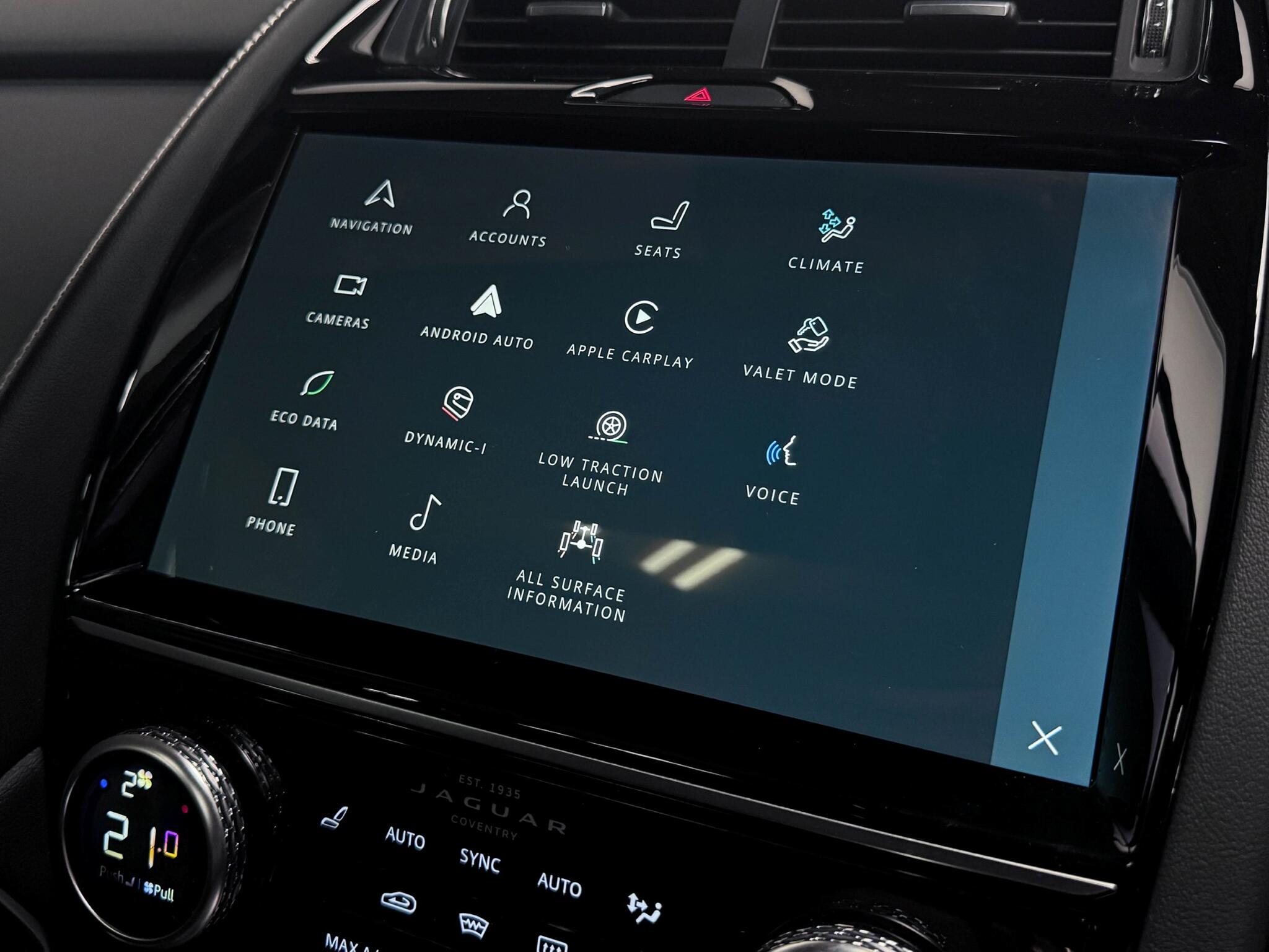 Jaguar E-Pace view 39