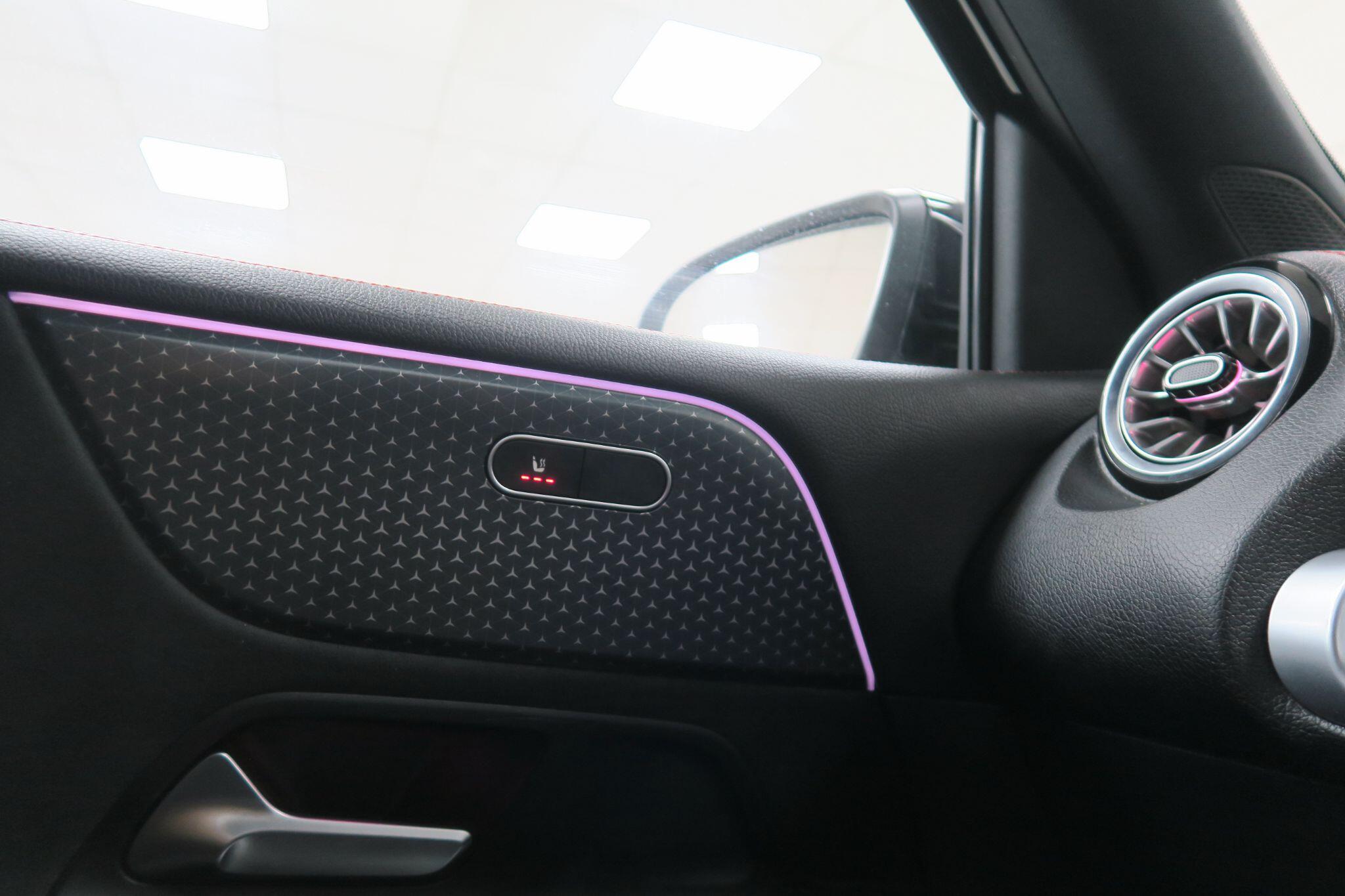 Mercedes-Benz Eqb view 16