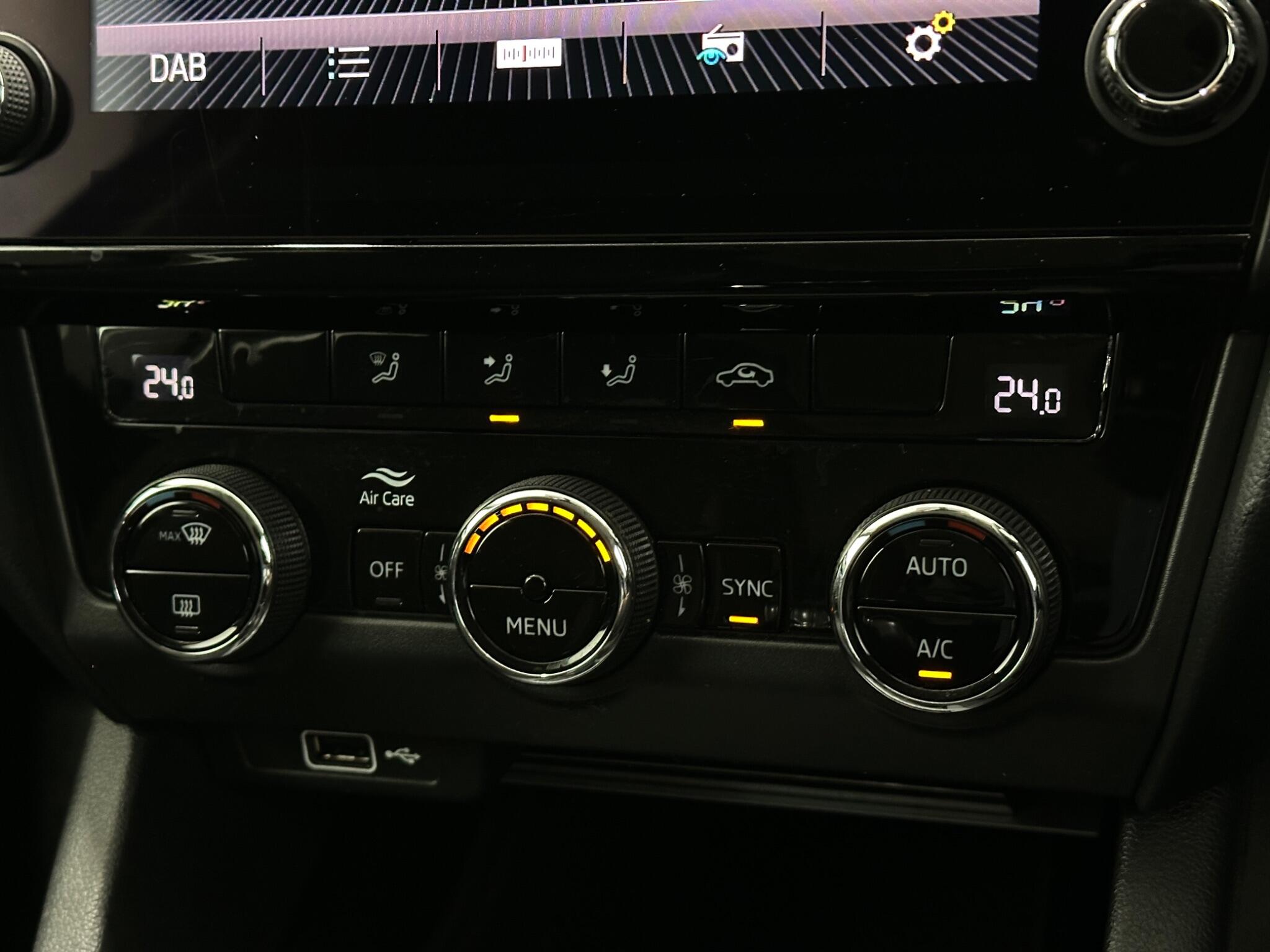 Skoda Octavia view 21