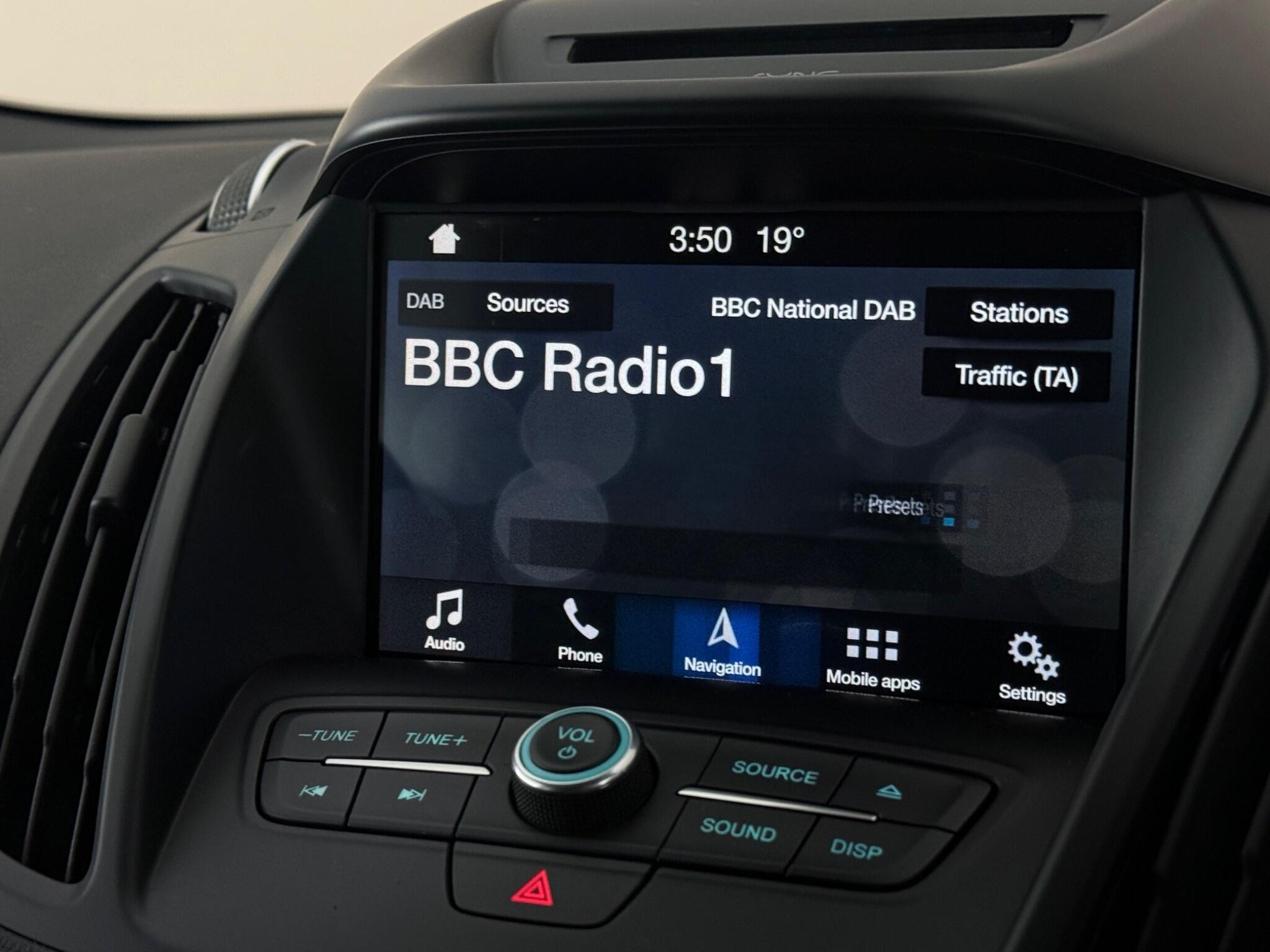 Ford Kuga view 25