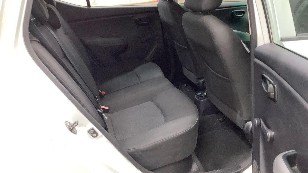 Hyundai i10 view 15