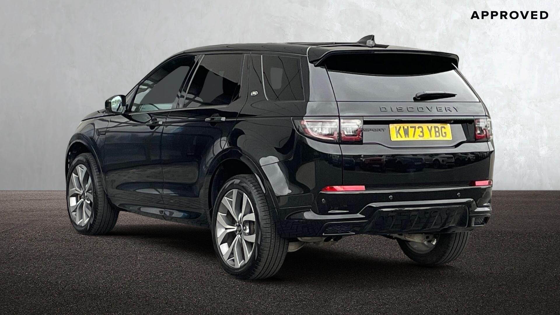 Land Rover Discovery Sport view 2