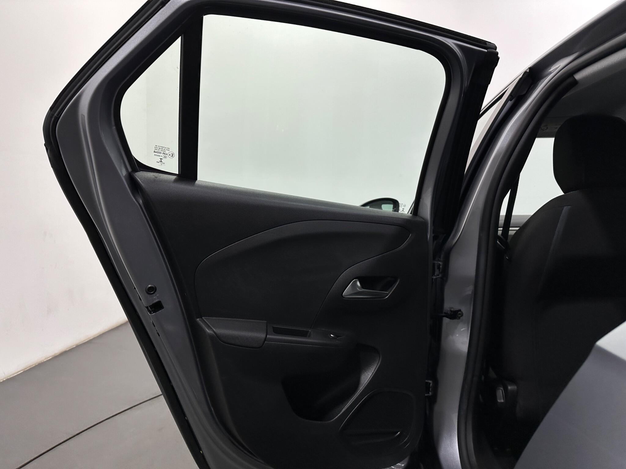 Vauxhall Corsa view 35
