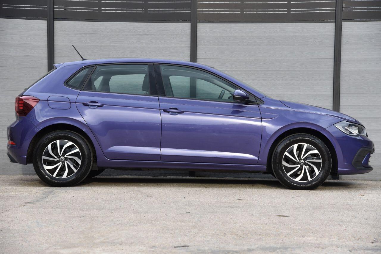 Volkswagen Polo view 8