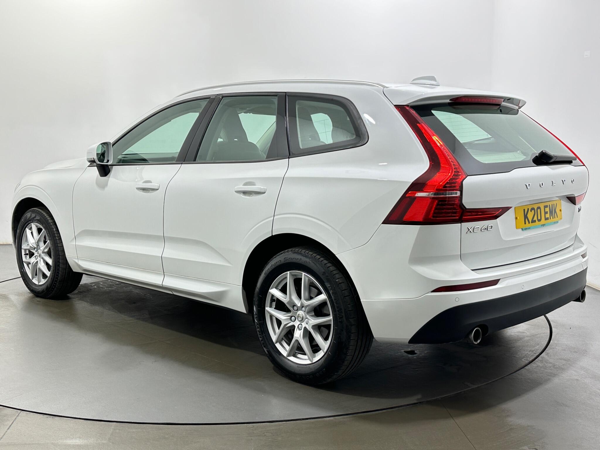 Volvo XC60 view 6