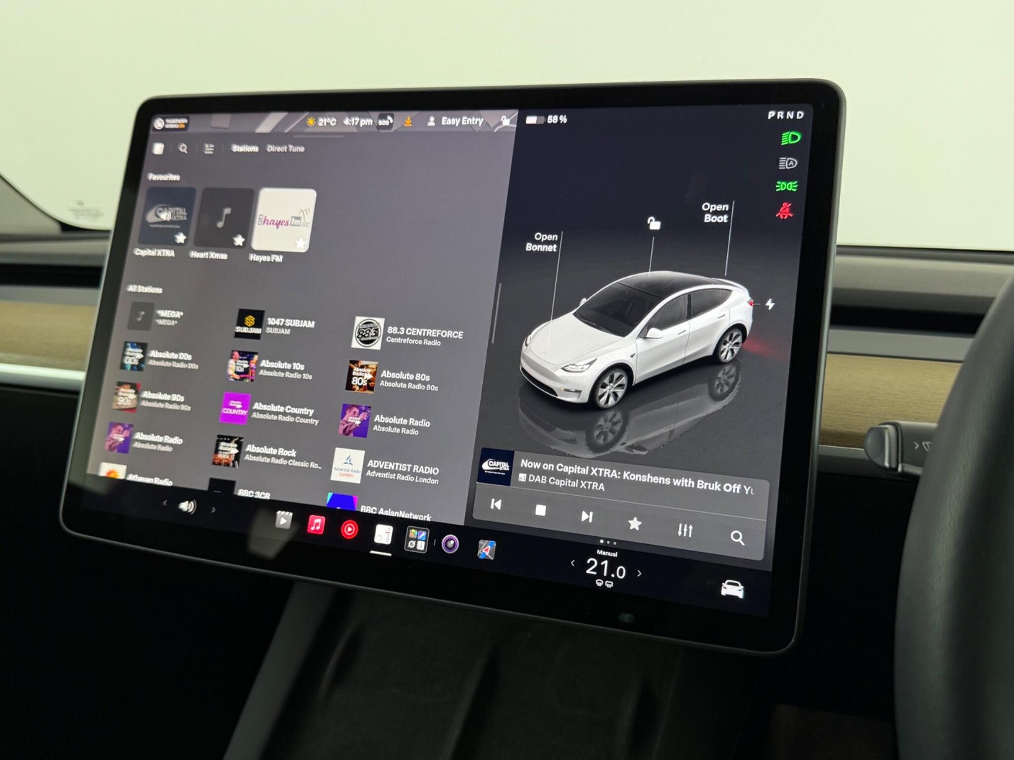 Tesla Model Y view 26