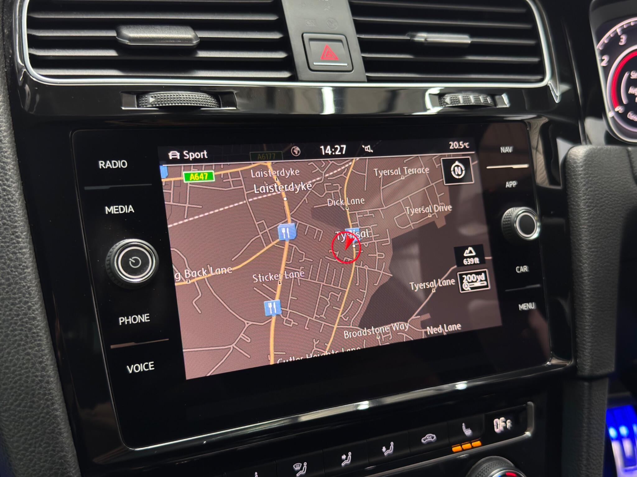 Volkswagen Golf view 8