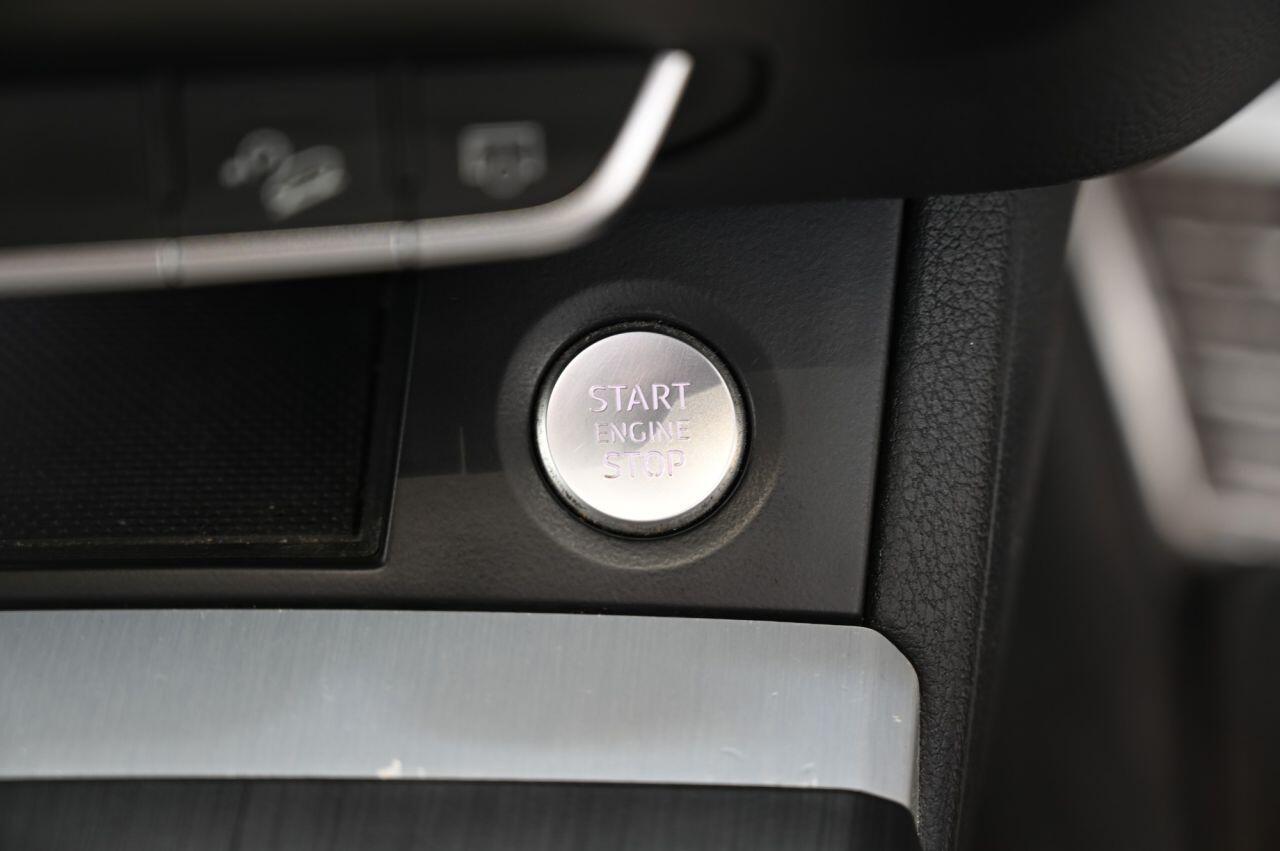 Audi Q5 view 34