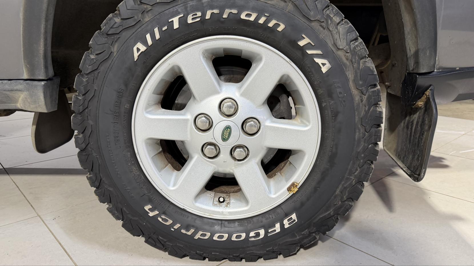 Land Rover Discovery 4 view 34