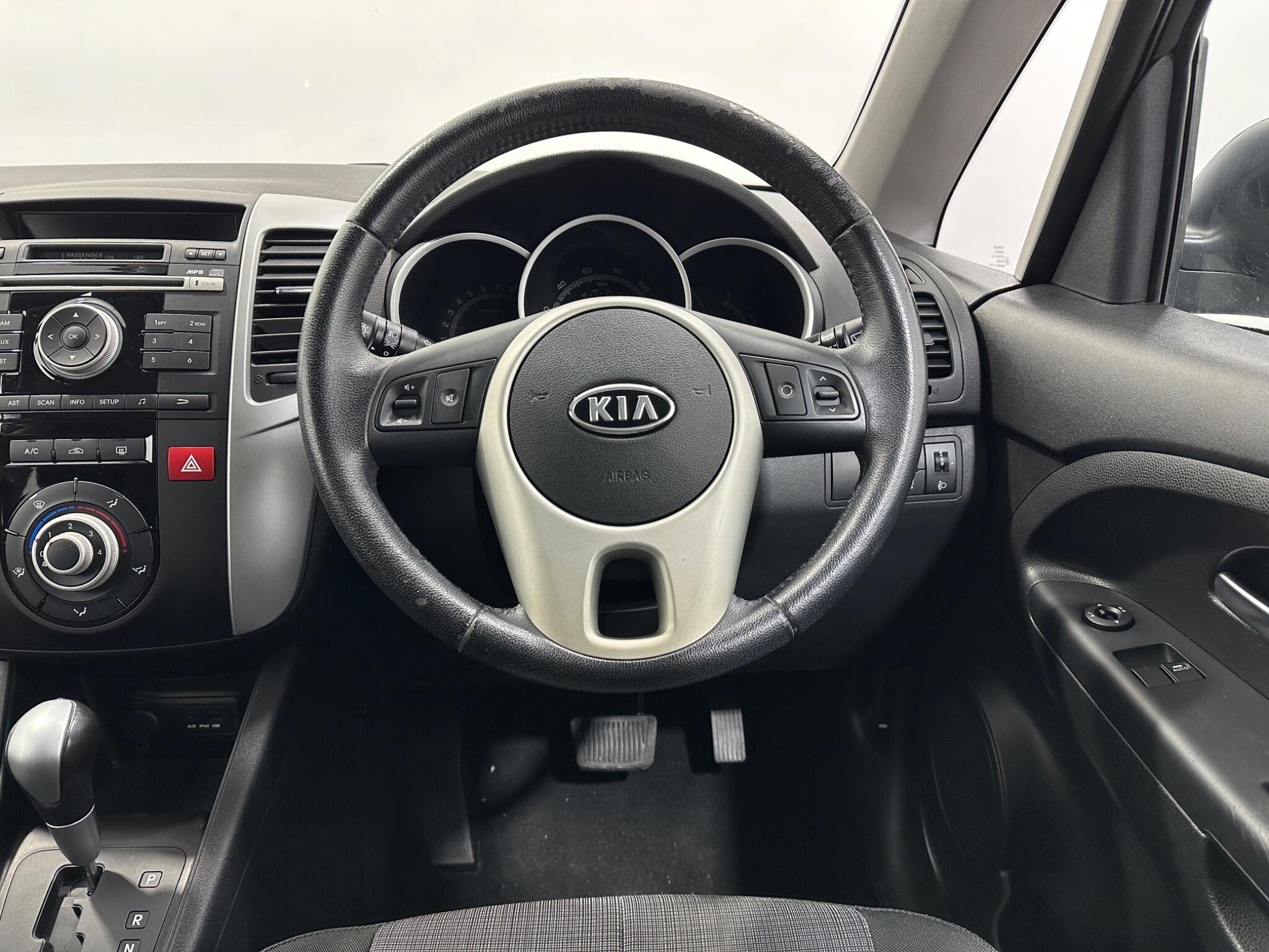 Kia Venga view 13