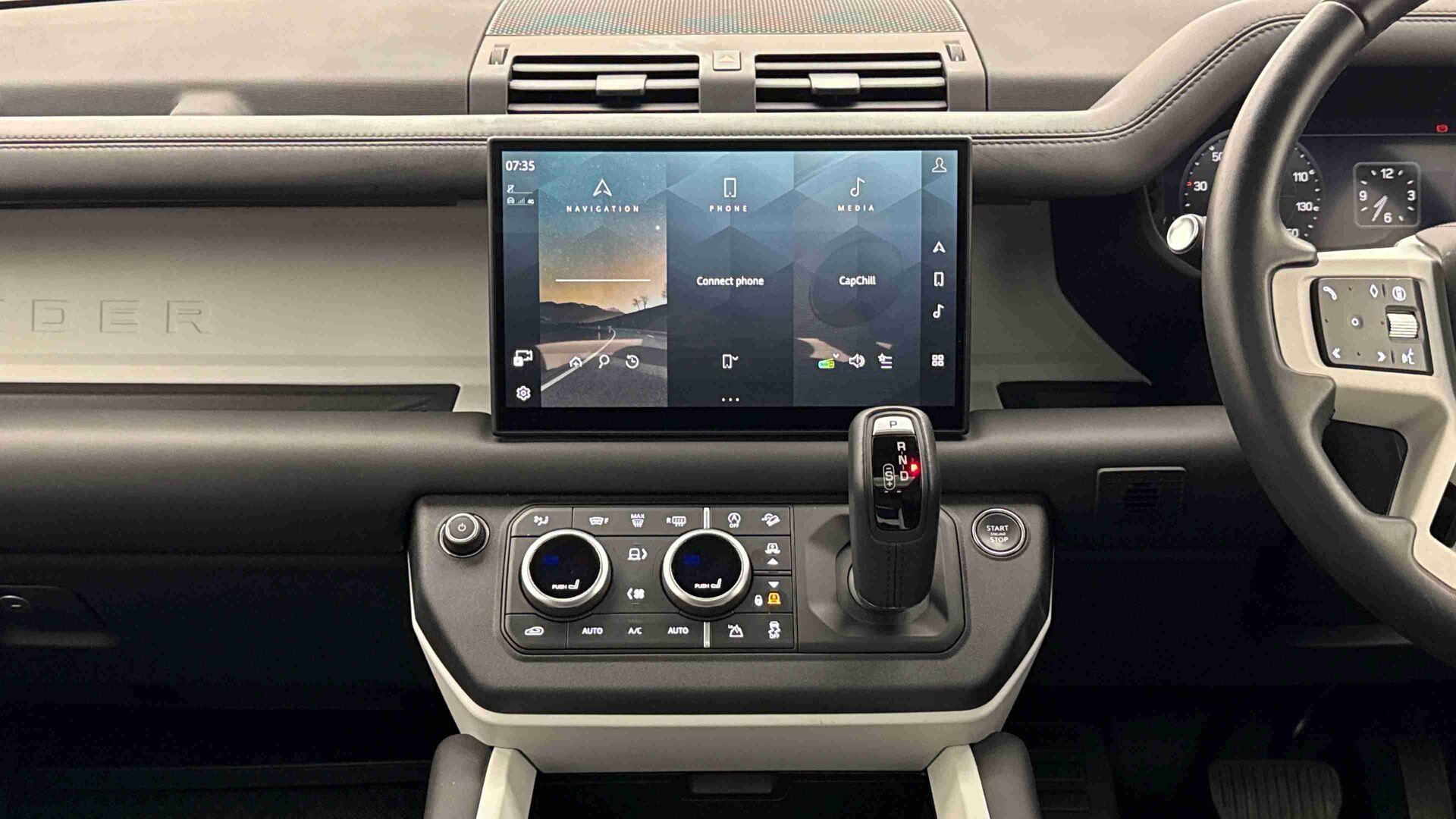 Land Rover Defender view 14